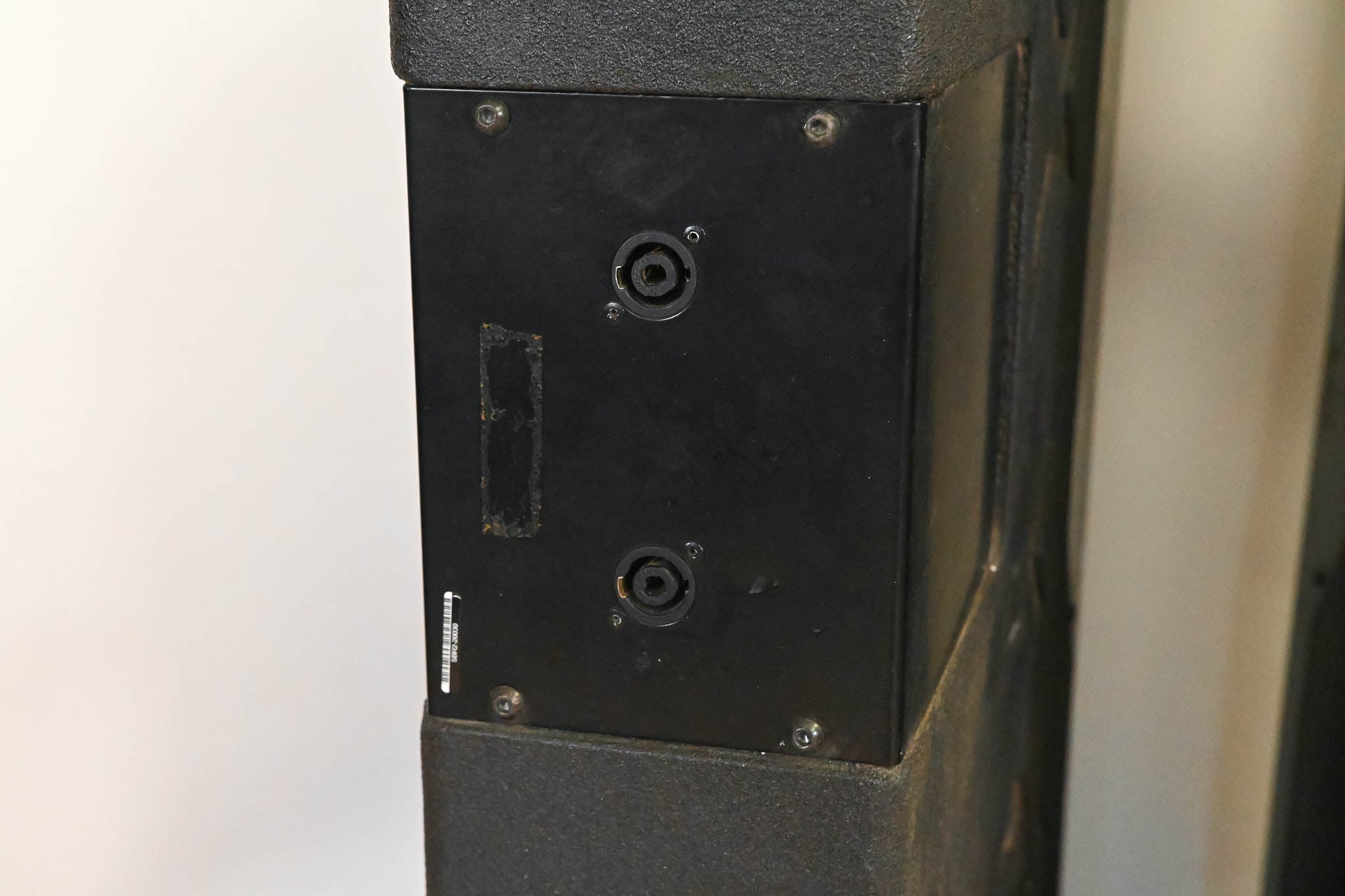 Soundbridge Xyon 7208XY Compact Line-Array Speaker (PAIR)