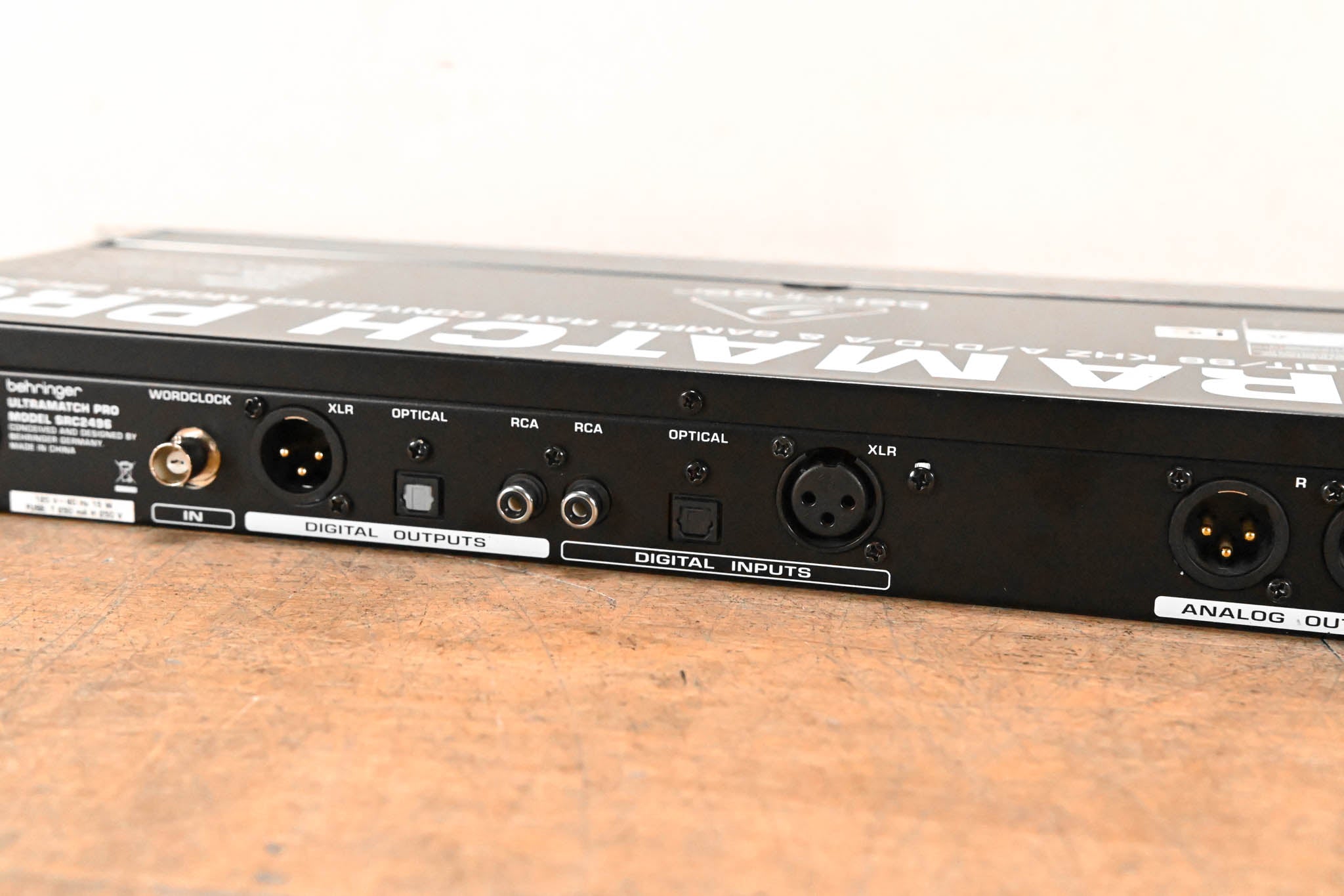 Behringer ULTRAMATCH PRO SRC2496 Sample Rate Converter