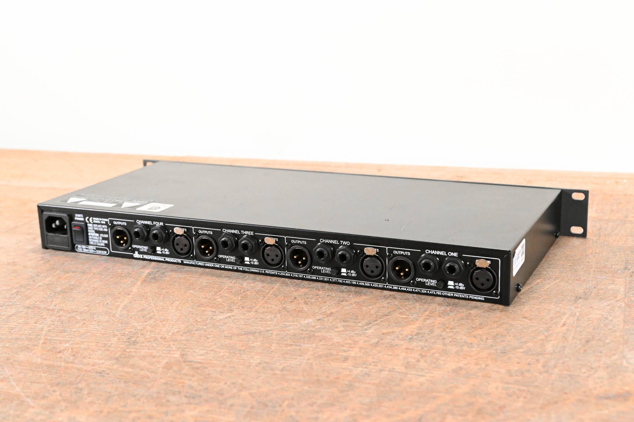 dbx 1046 Quad Compressor/Limiter