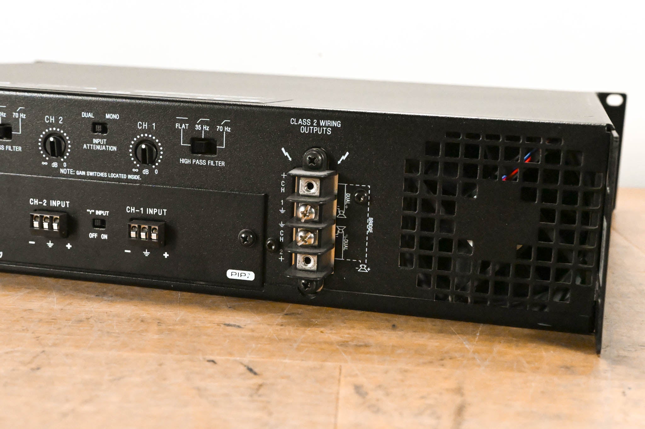 Crown CTs 1200 Two-Channel 600W Power Amplifier