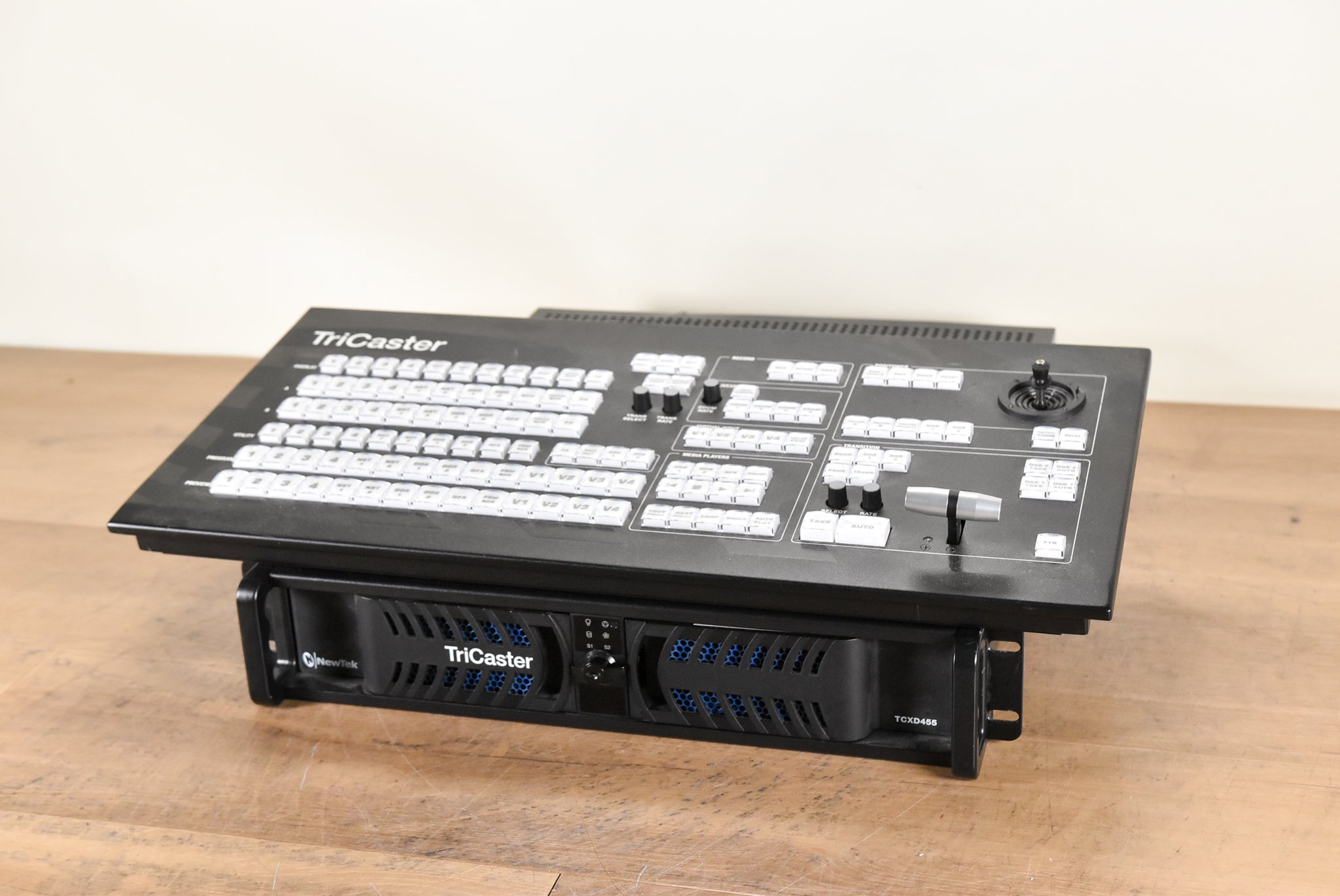 NewTek TriCaster 455 Video Switcher w/ TCXD455 CS