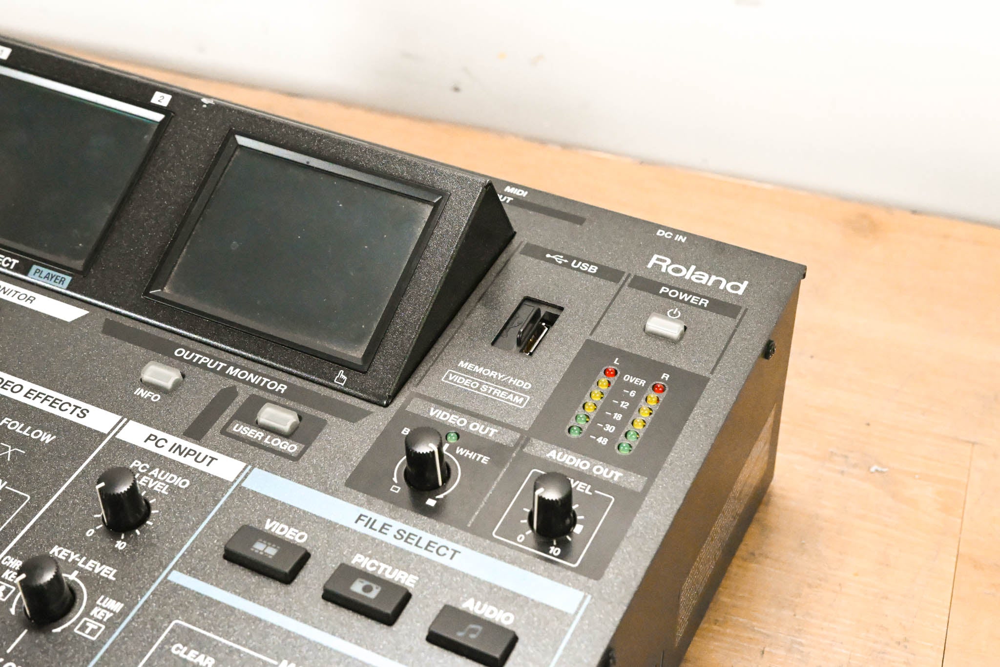 Roland VR-5 AV Mixer & Recorder (NO POWER SUPPLY)