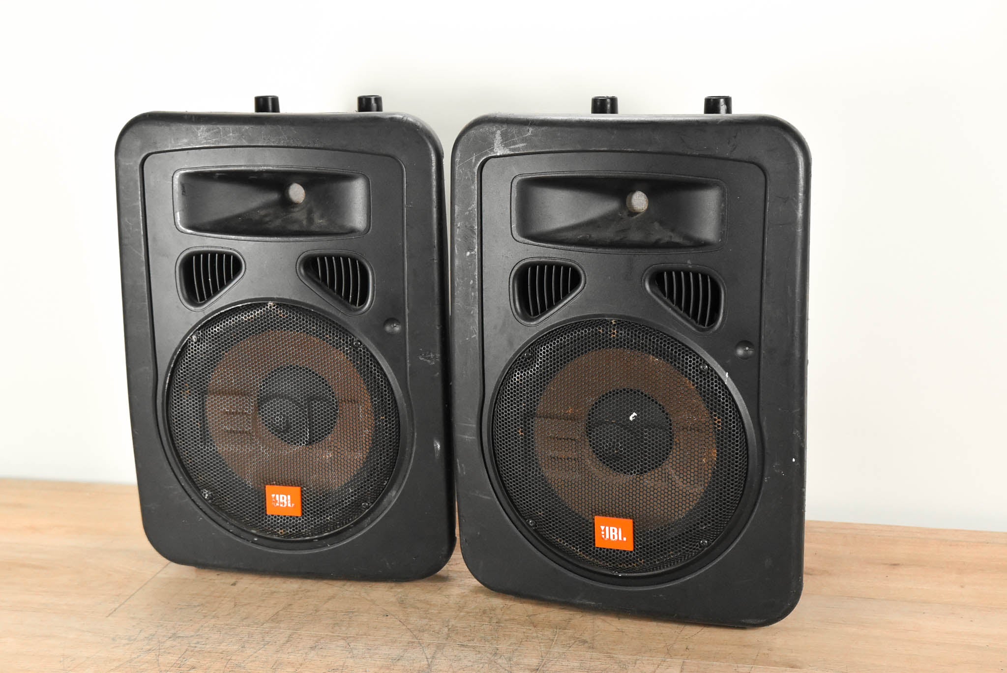 JBL EON10 G2 Two-Way Powered Speaker (PAIR)