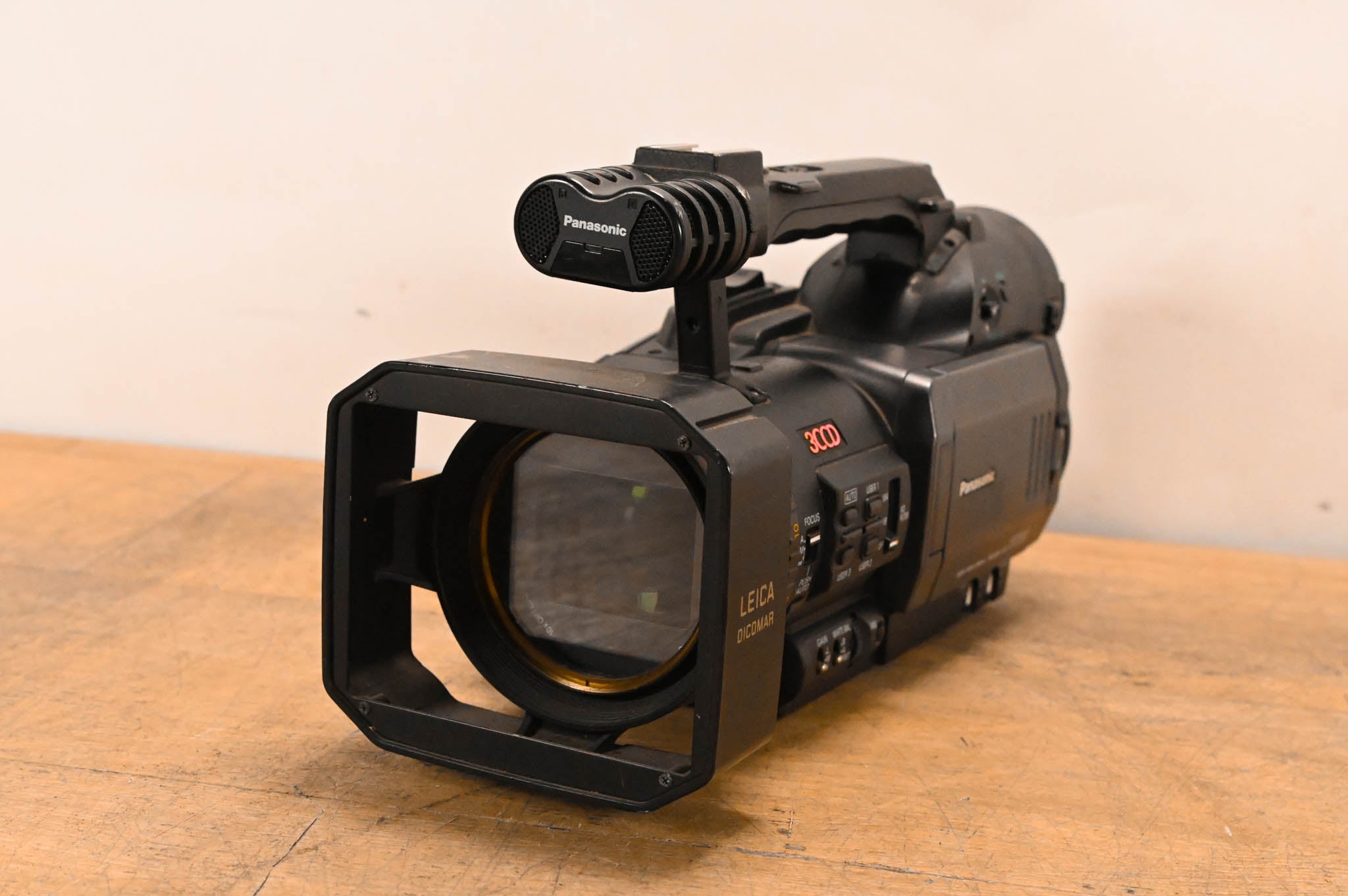 Panasonic AG-DVX100B 3-CCD Mini-DV Cinema Video Camcorder