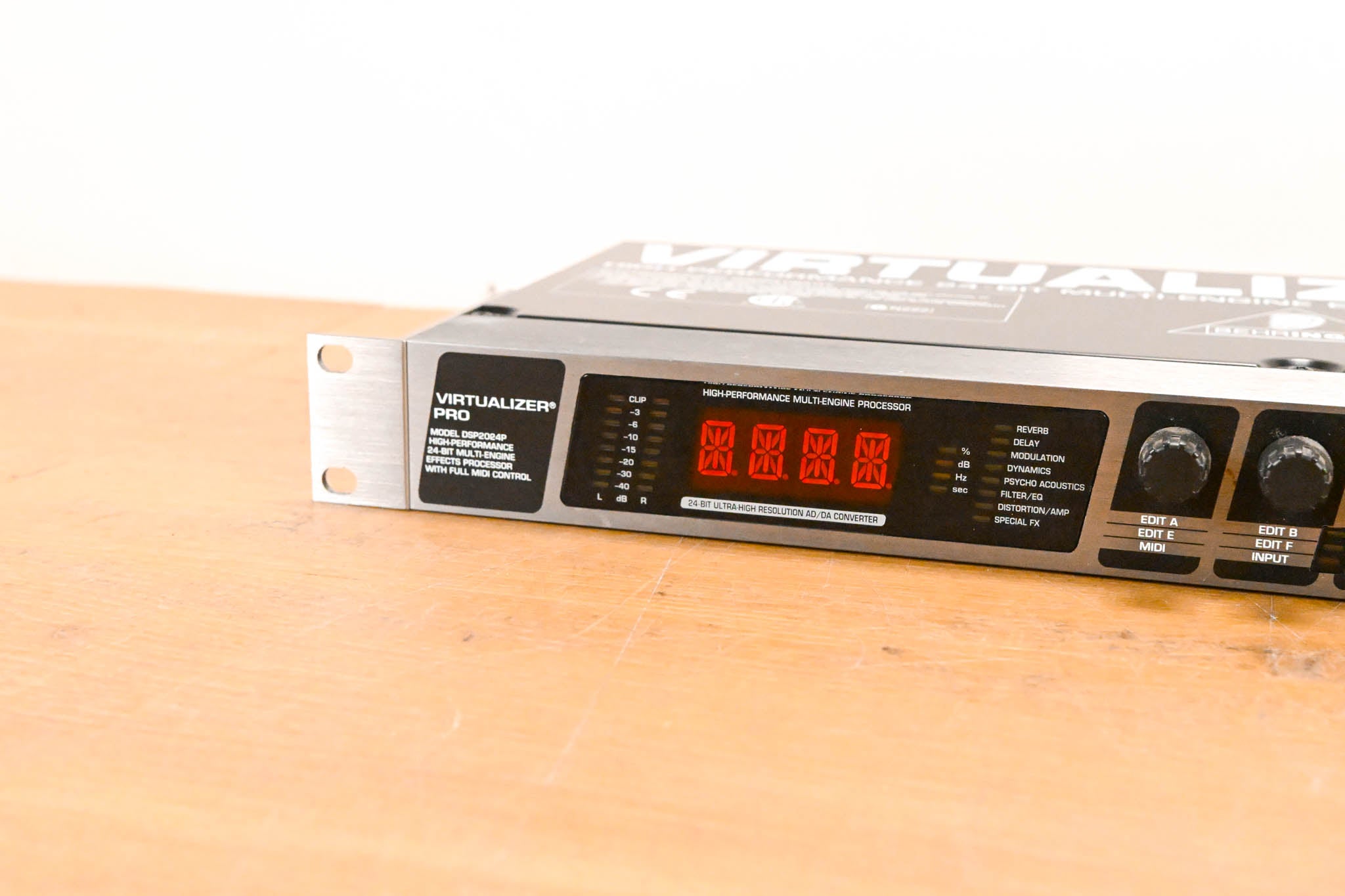 Behringer Virtualizer Pro DSP2024P 24-Bit Multi-Effects Processor