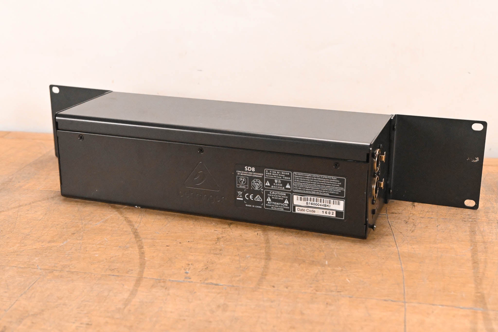 Behringer SD8 8-Channel Stage Box
