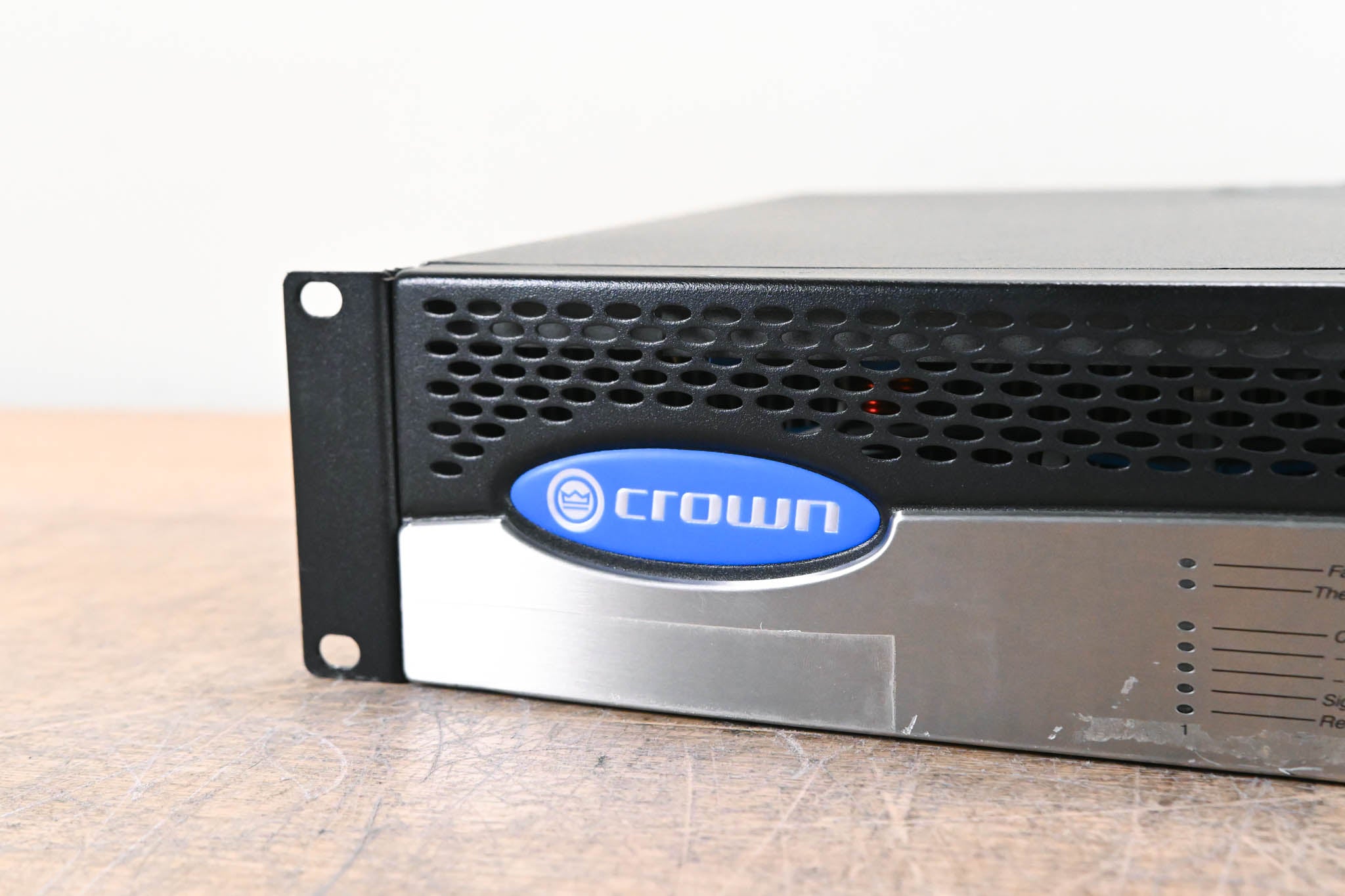 Crown CTs 600 2-Channel Power Amplifier