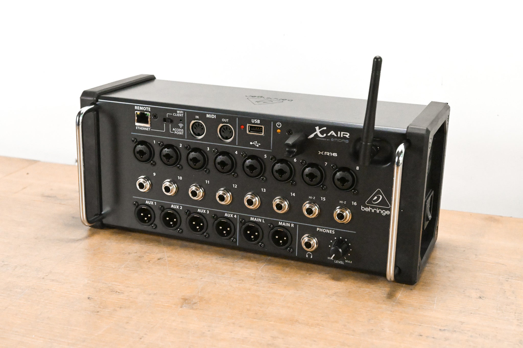 Behringer X Air XR16 16-Channel Tablet-Controlled Digital Mixer