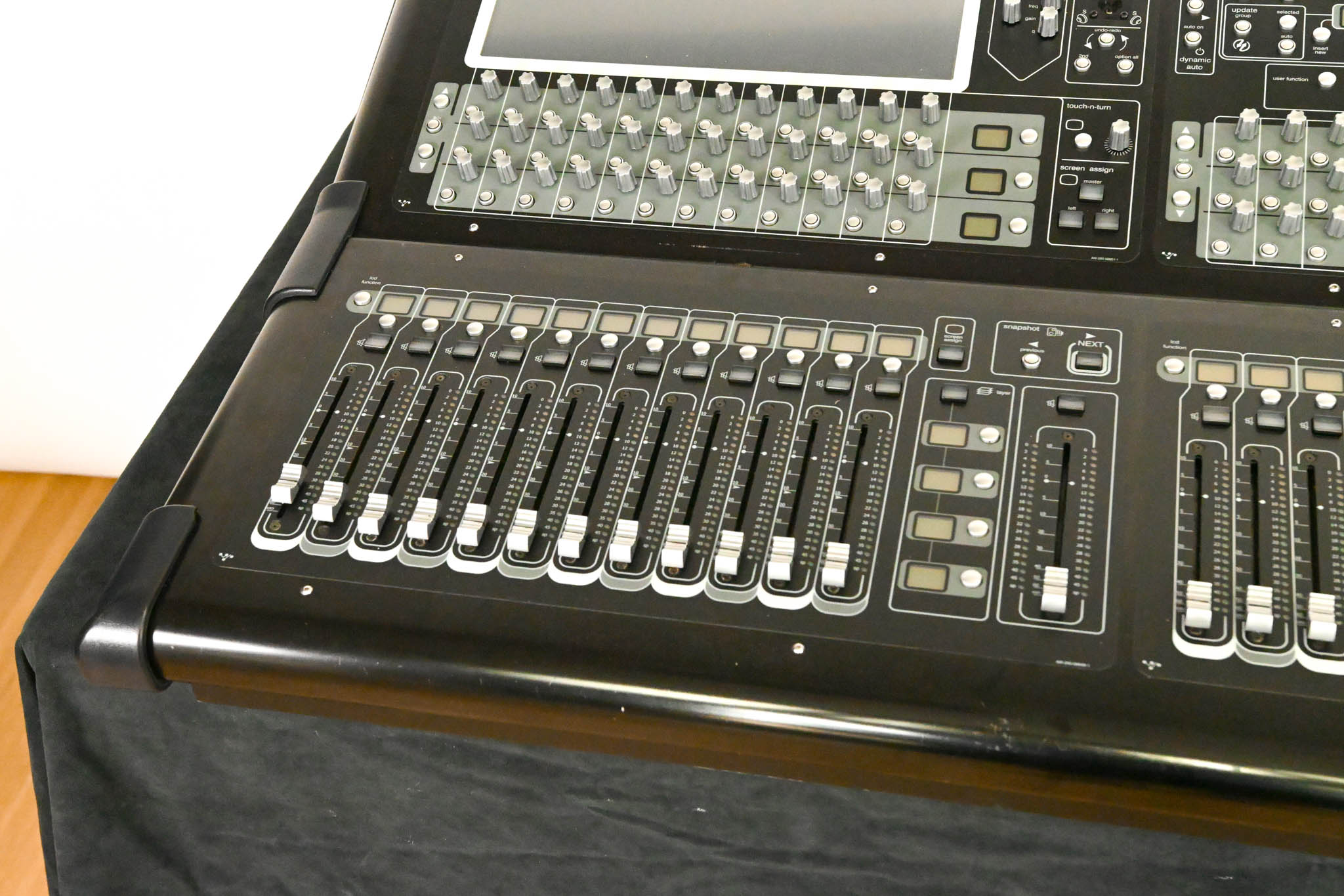 DiGiCo SD10-24 Digital Mixing Console w/ ST Optical