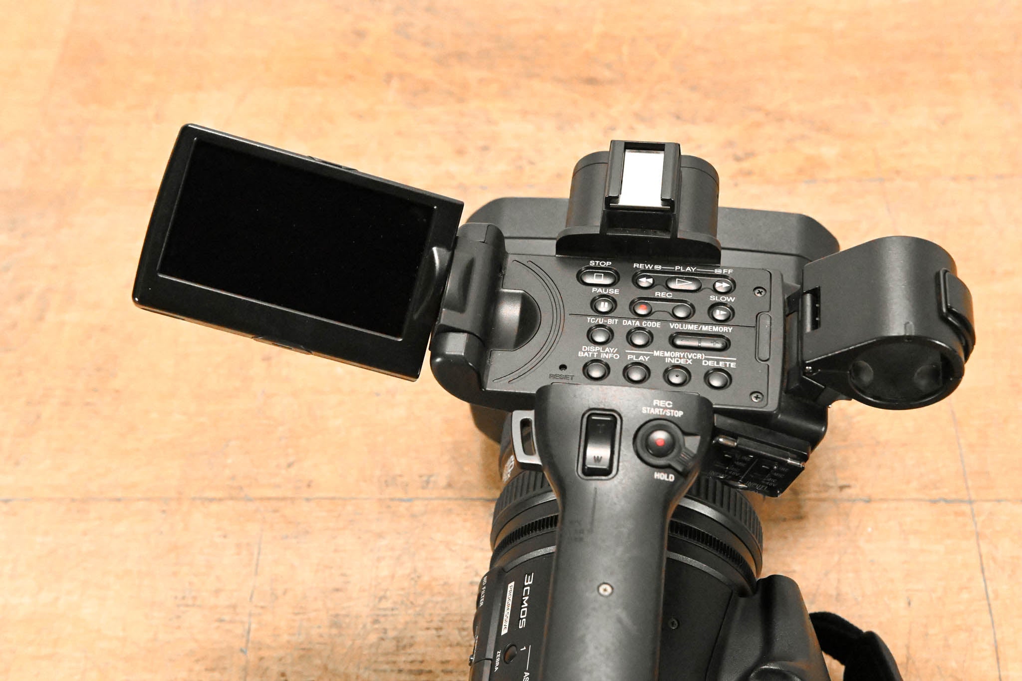 Sony HVR-Z5U Professional 1/3" 3-CMOS HDV Camcorder