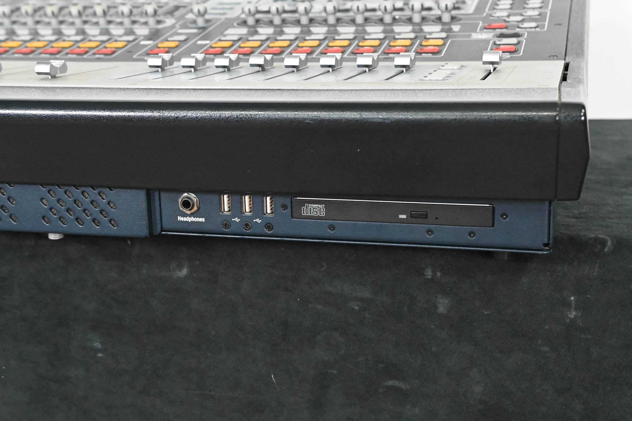 AVID Venue SC48 Digital Audio Mixing Console