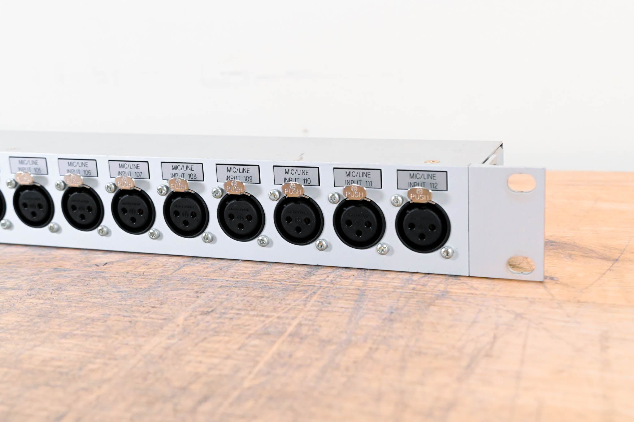 Studer D21m Modular I/O - 16x Mic/Line Inputs to 4x DB25 Connectors