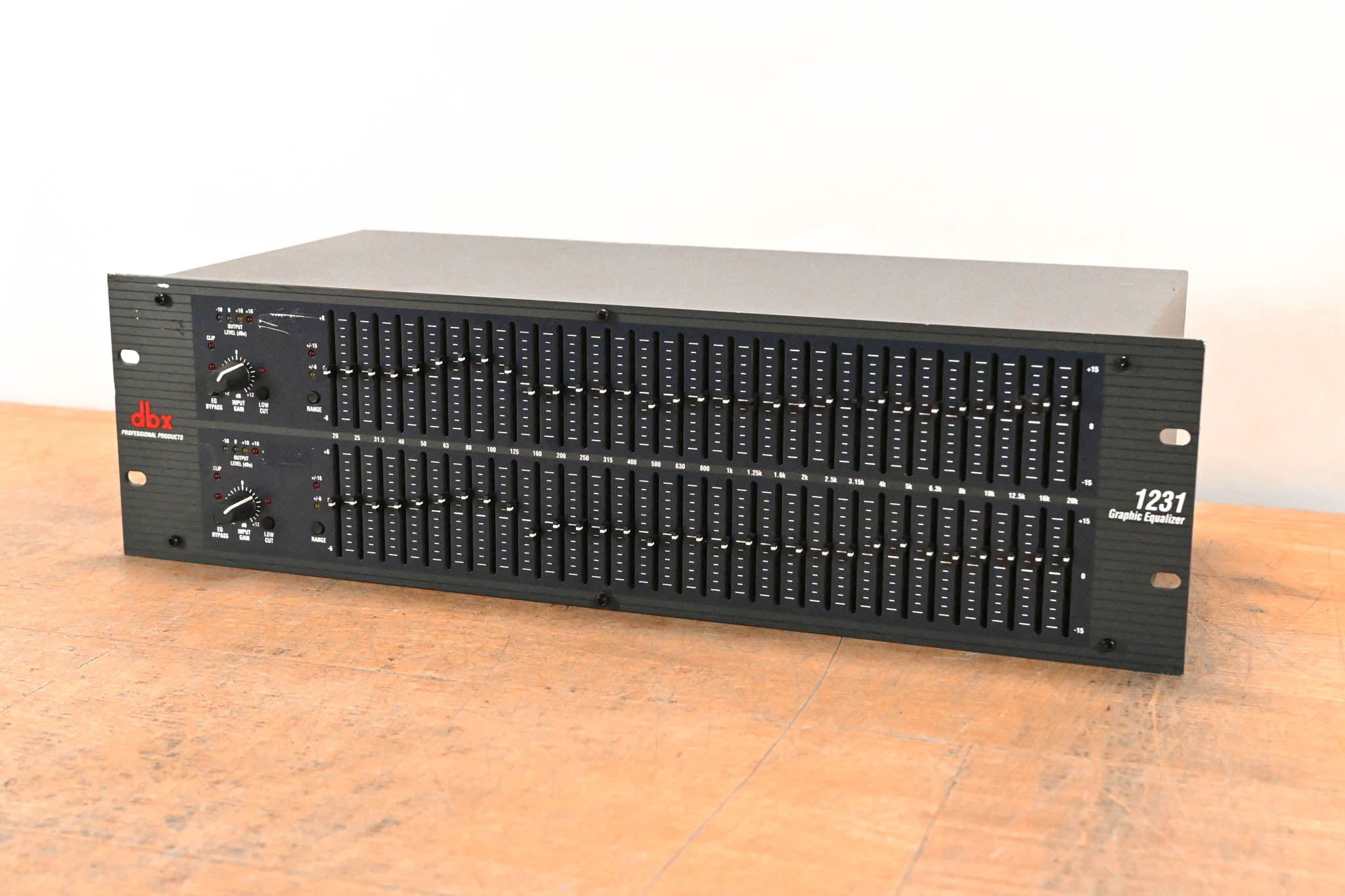 dbx 1231 Dual-Channel 31-Band Graphic Equalizer