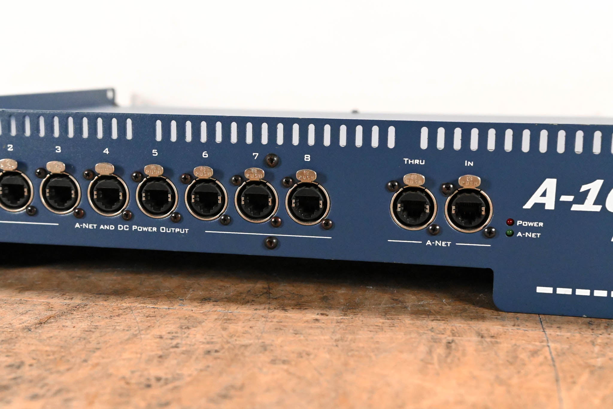 Aviom A-16D Pro A-Net Distributor