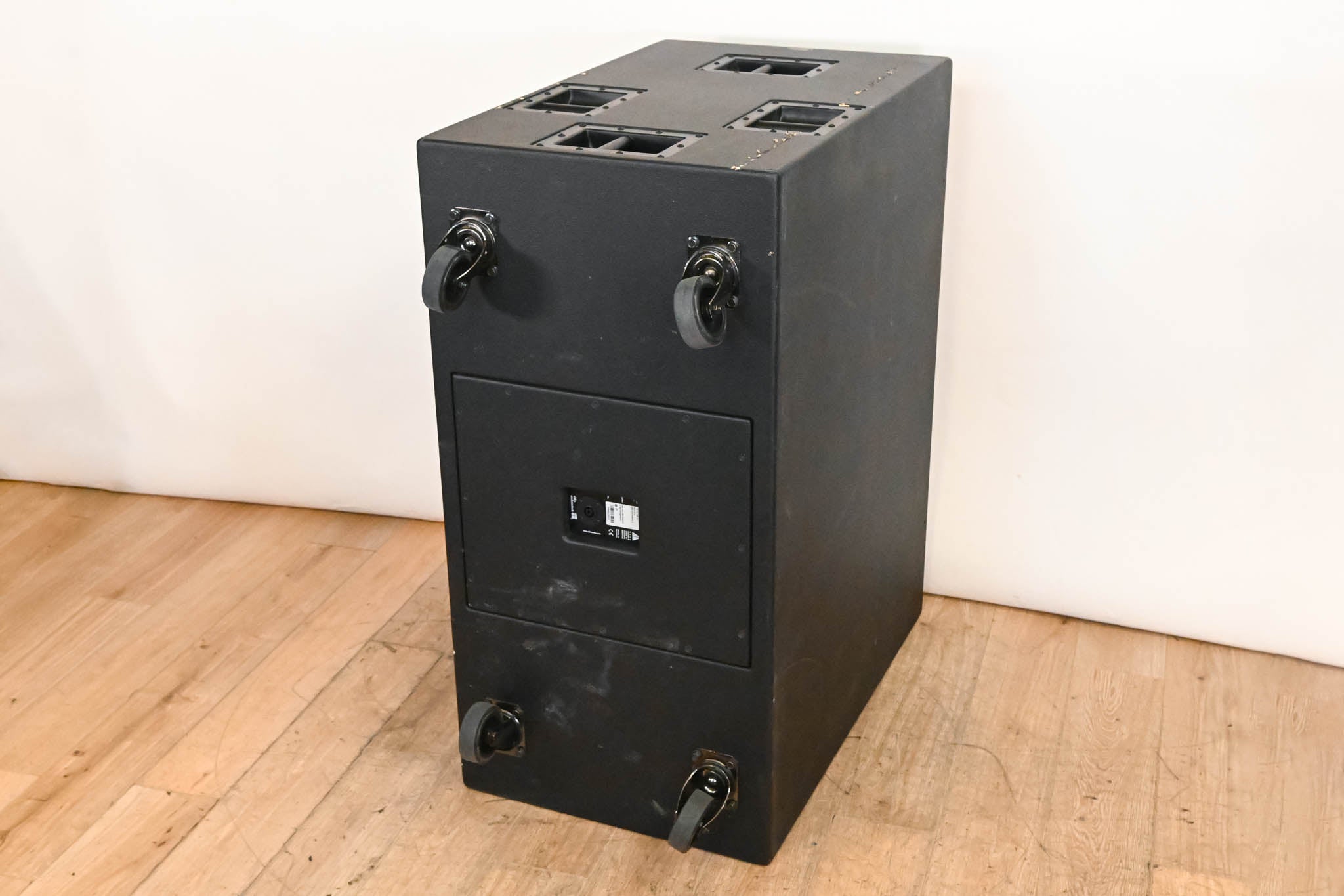 d&b audiotechnik B2-SUB 2 x 18" Passive Subwoofer