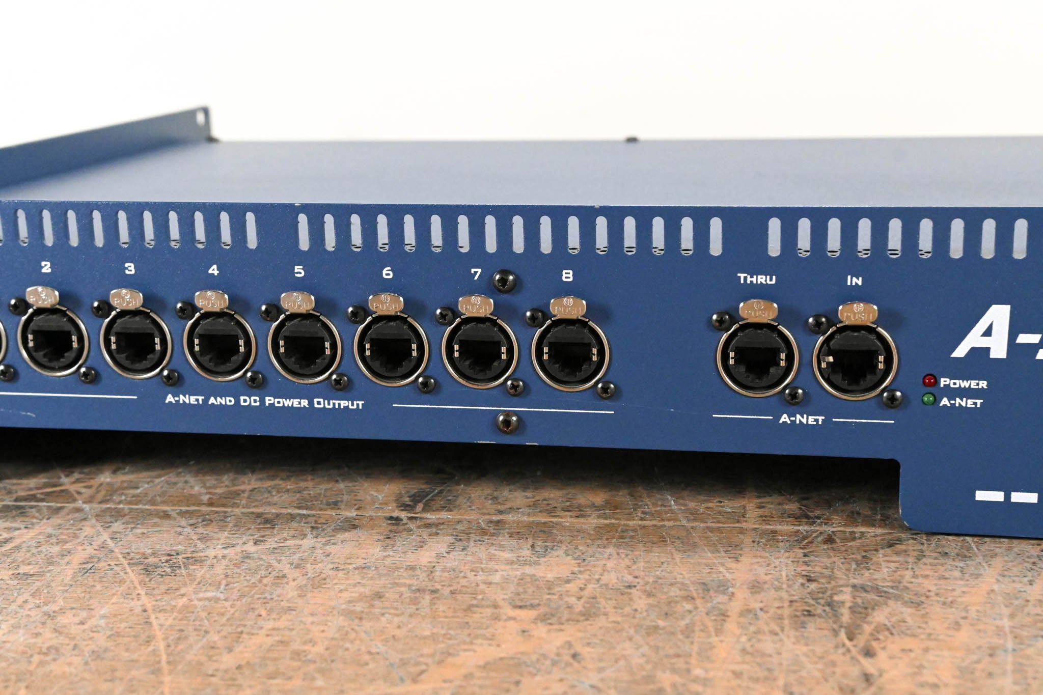 Aviom A-16D Pro A-Net Distributor