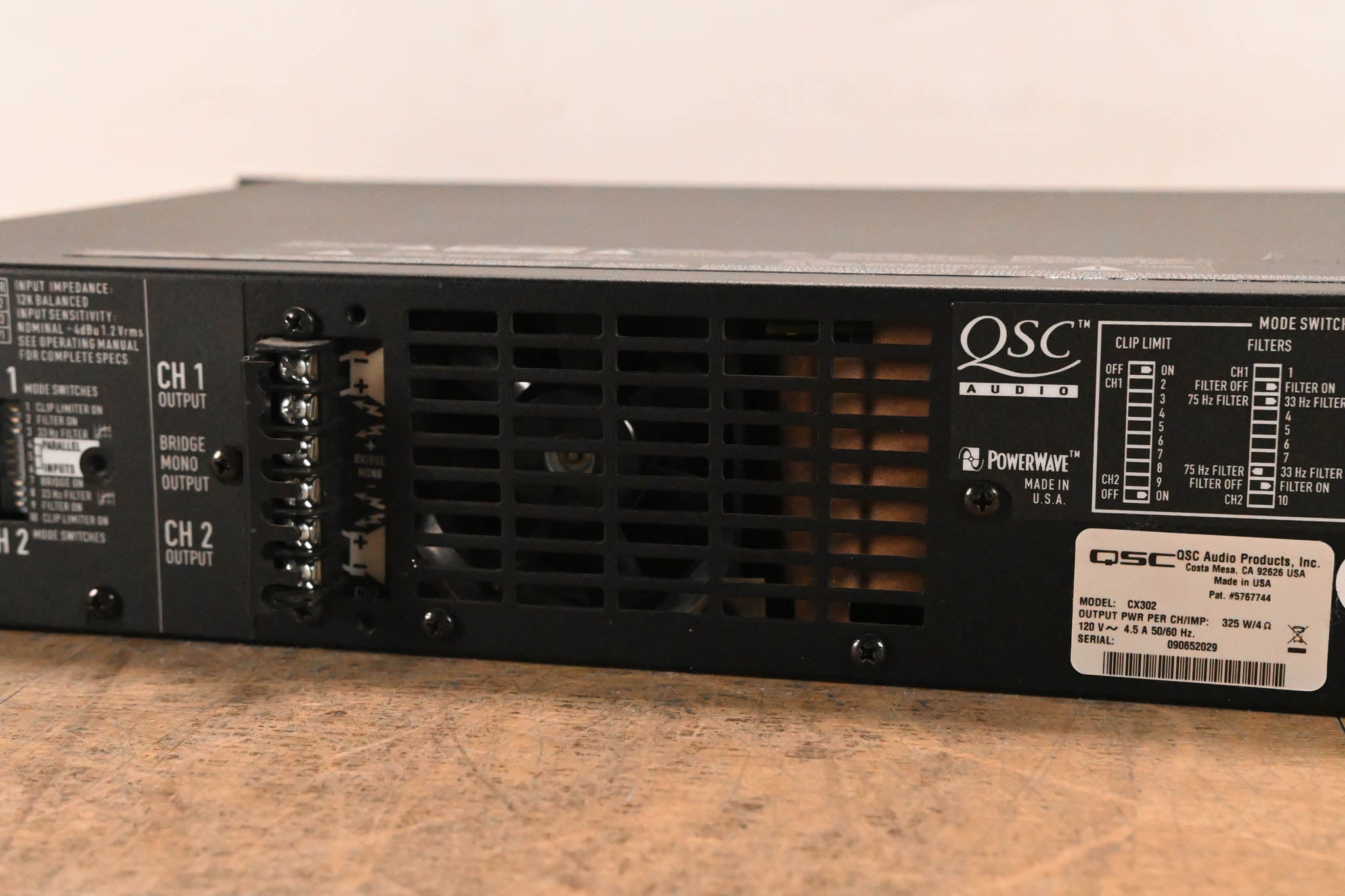 QSC CX302 2-Channel Power Amplifier