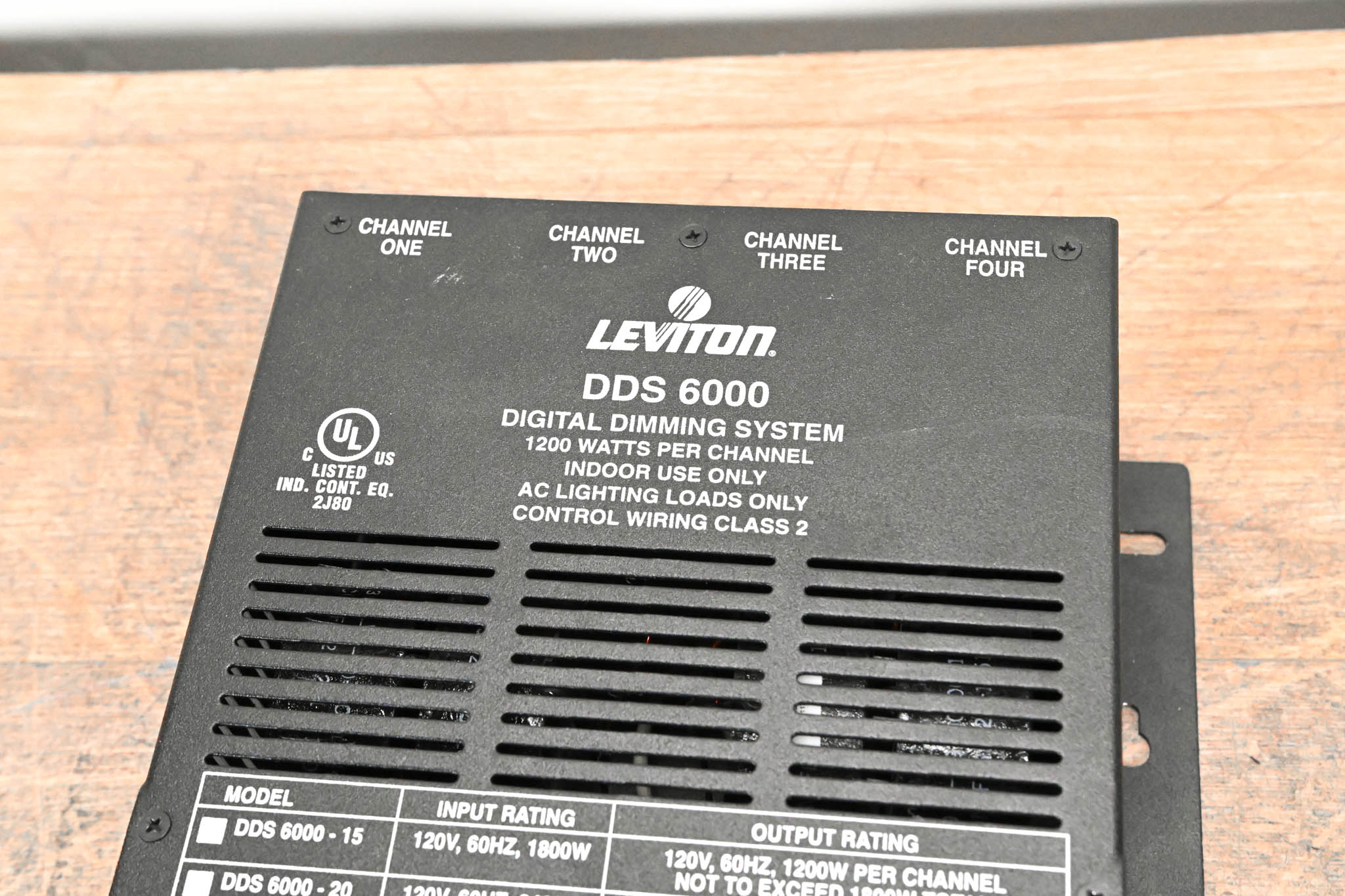 Leviton DDS 6000 4-Channel Dimmer Pack