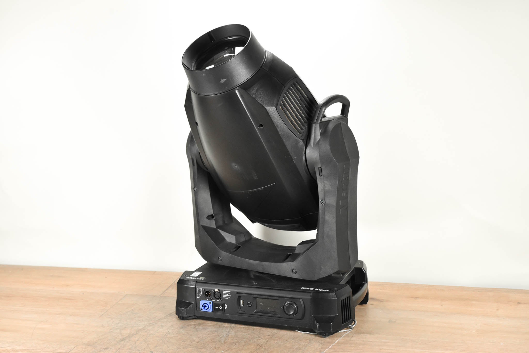 Martin MAC Viper Profile High Output Discharge-Based Moving Light