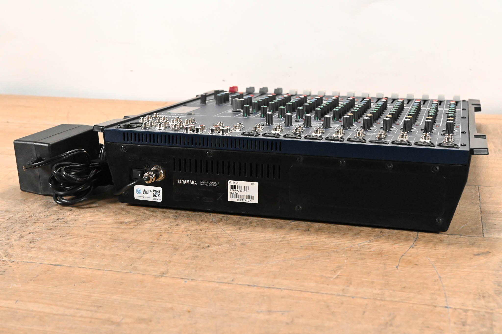 Yamaha MG166CX 16-Channel, 6-Bus Analog Mixer