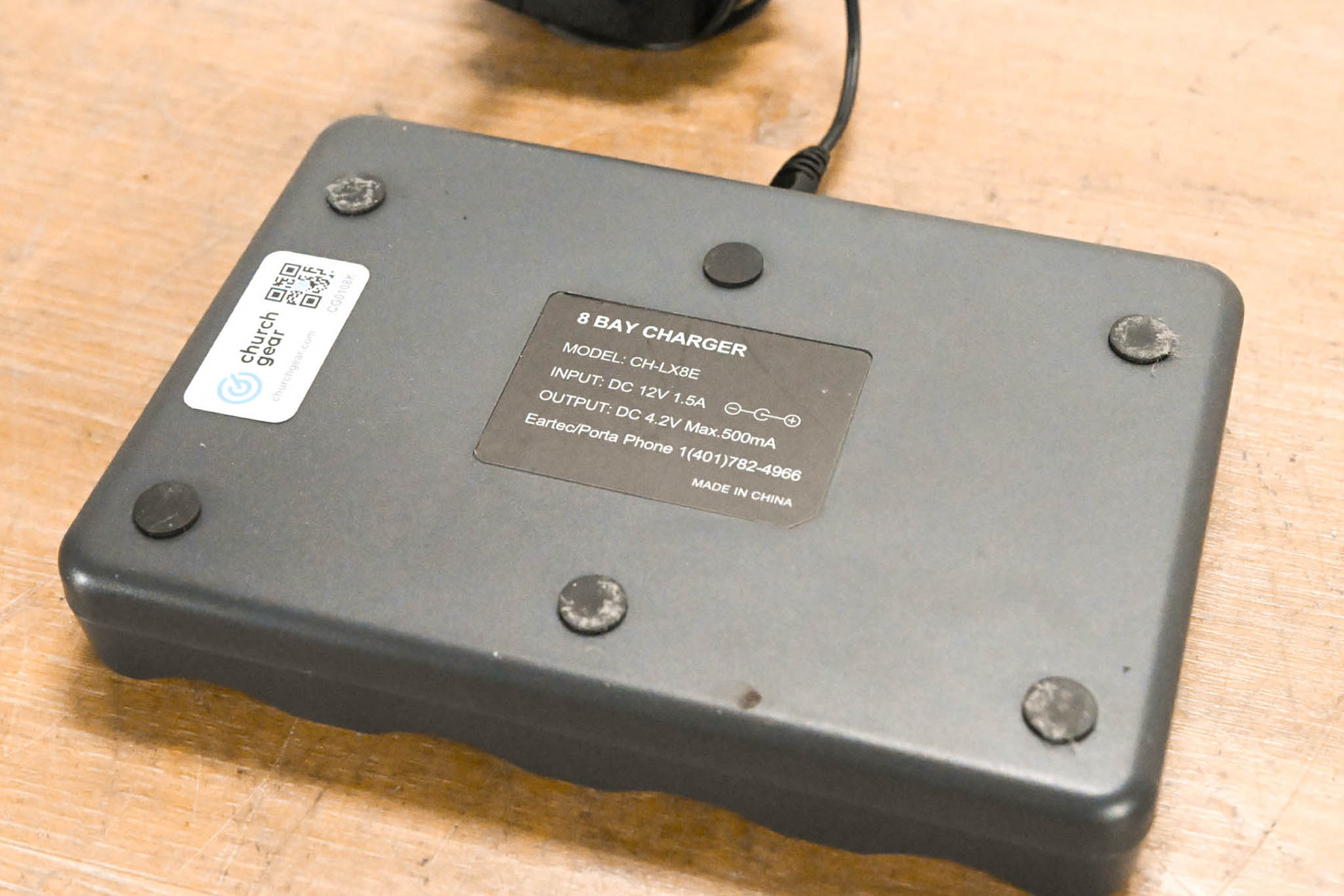 Eartec CH-LX8E UltraLITE HD HUB 8-Port Multi-Charger w/ Batteries