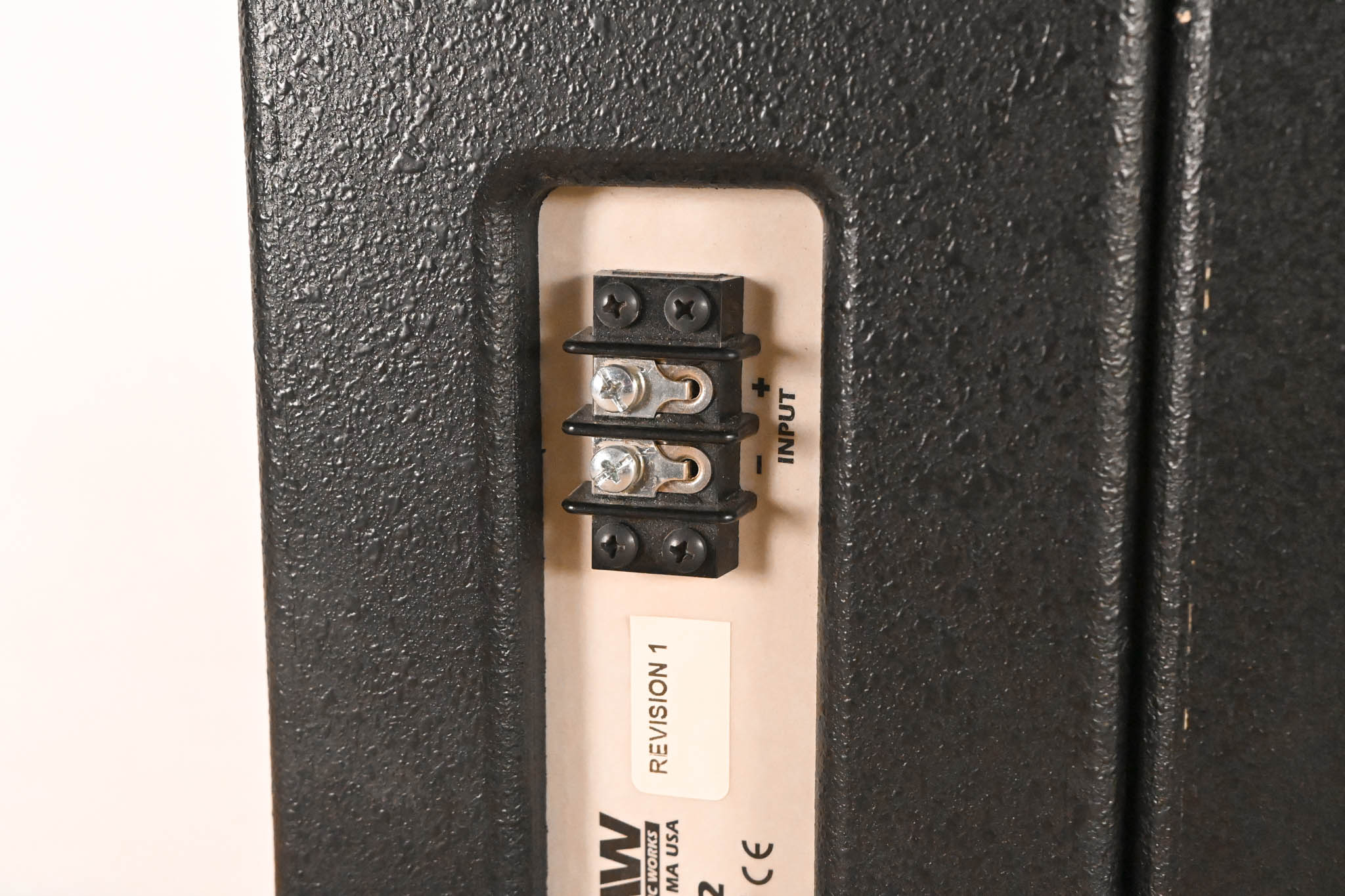 EAW UB52 Two-Way Full-Range Loudspeaker (PAIR)