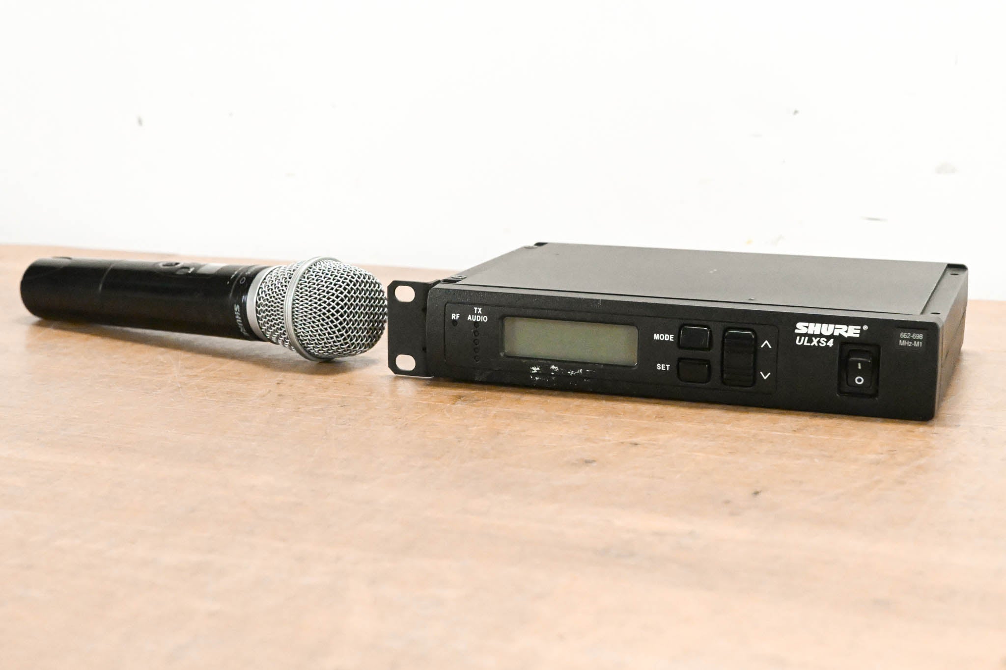 Shure ULXS24/SM86-M1 Handheld Wireless Mic System 662-698 MHz (NO PSU)