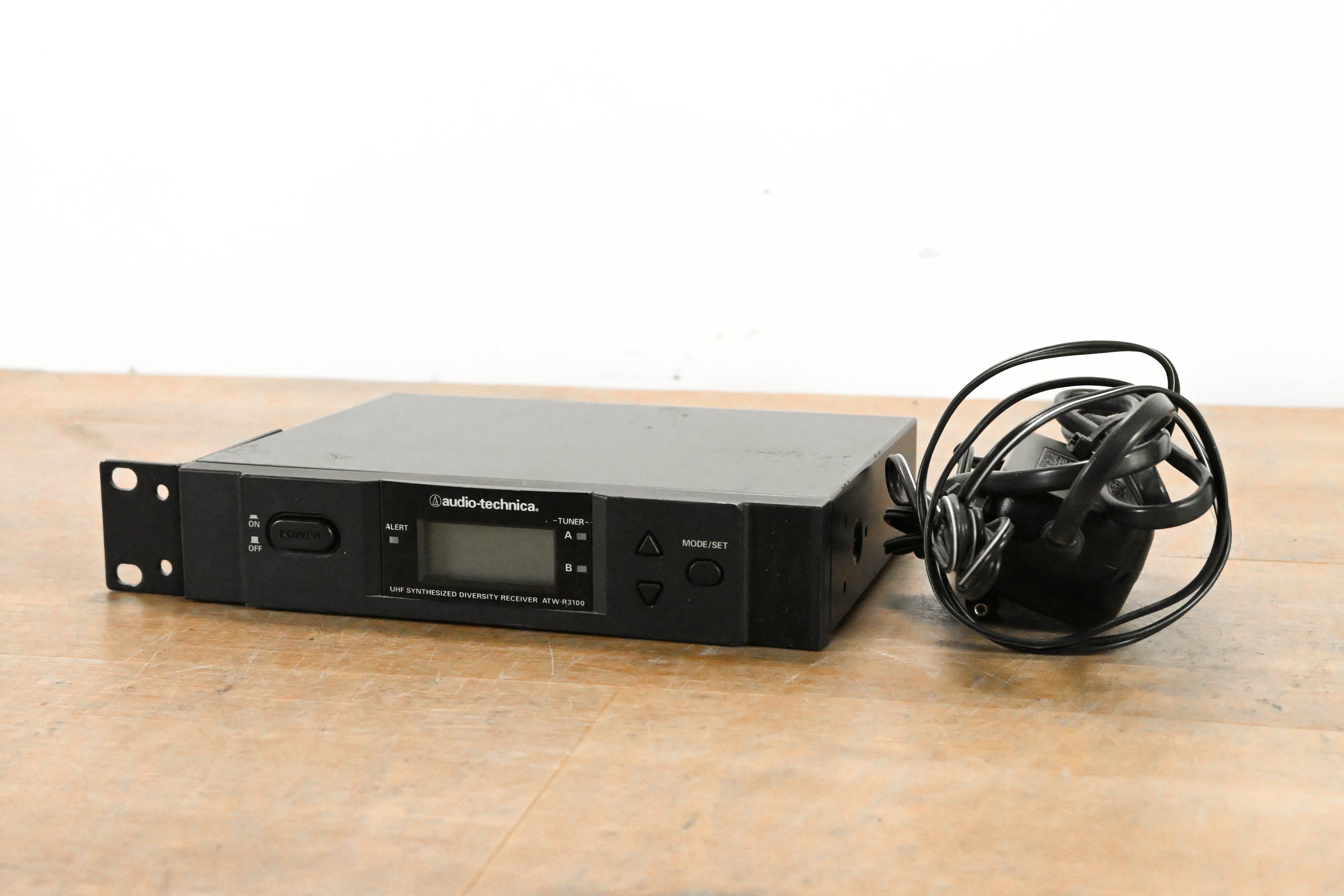 Audio-Technica R3100C Wireless Receiver - 541-566 MHz