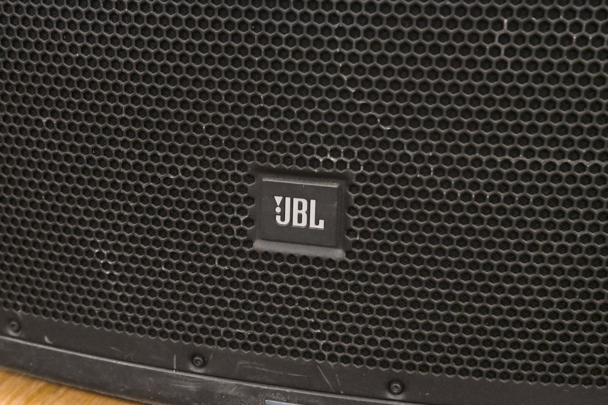 JBL EON615 15" 1000W 2-Way Powered Loudspeaker (PAIR)