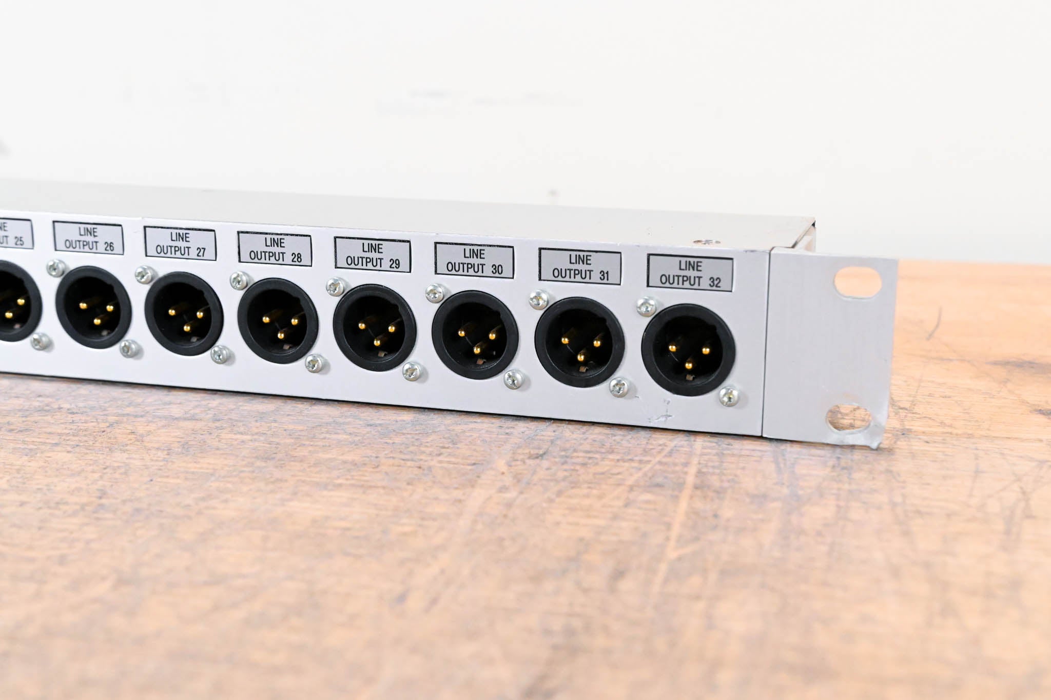 Studer D21m Modular I/O - 16x Line Outputs to 2x DB25 Connectors