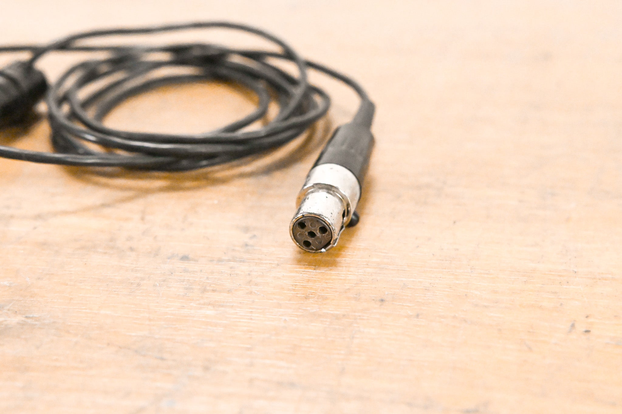 Shure WL184 Supercardioid Lavalier Microphone with TA4F Connector
