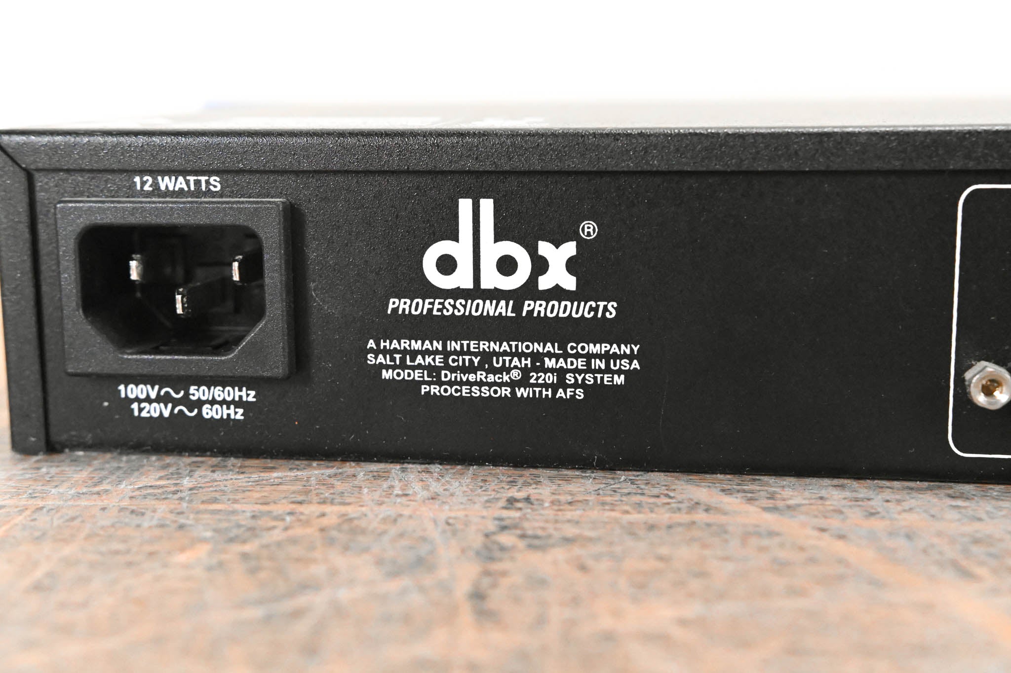 dbx DriveRack 220i System Processor w/ AFS Advanced Feedback Suppression