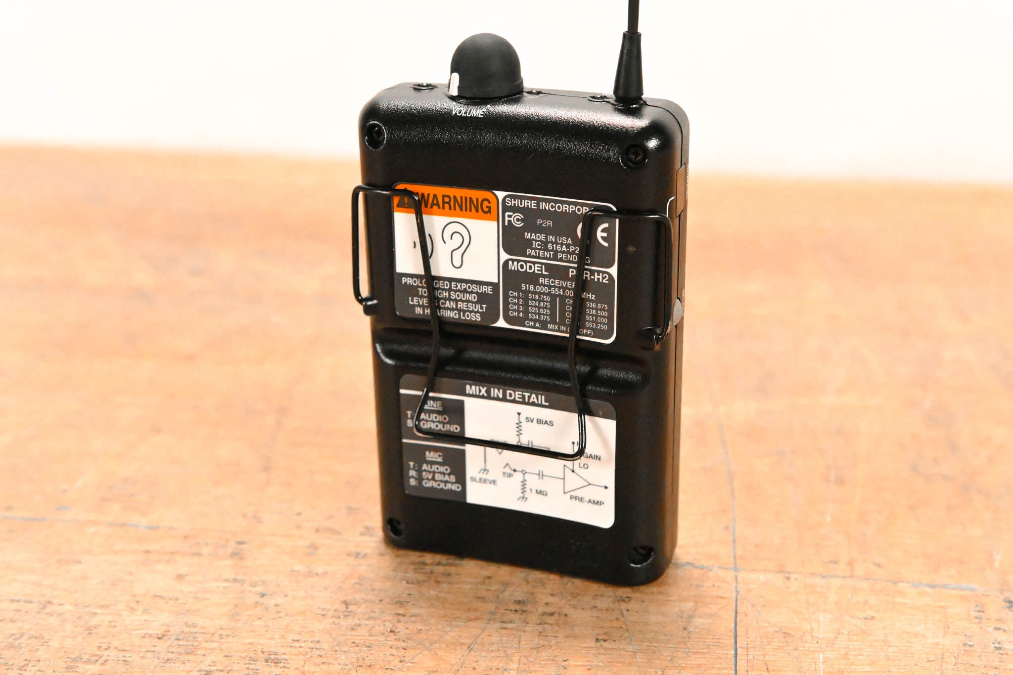 Shure P2R-H2 Wireless Bodypack Receiver - H2 Band: 518-554 MHz