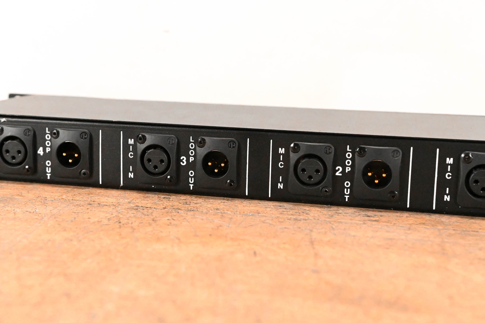 Horizon MS-4 4-Channel Rackmount Mic Splitter