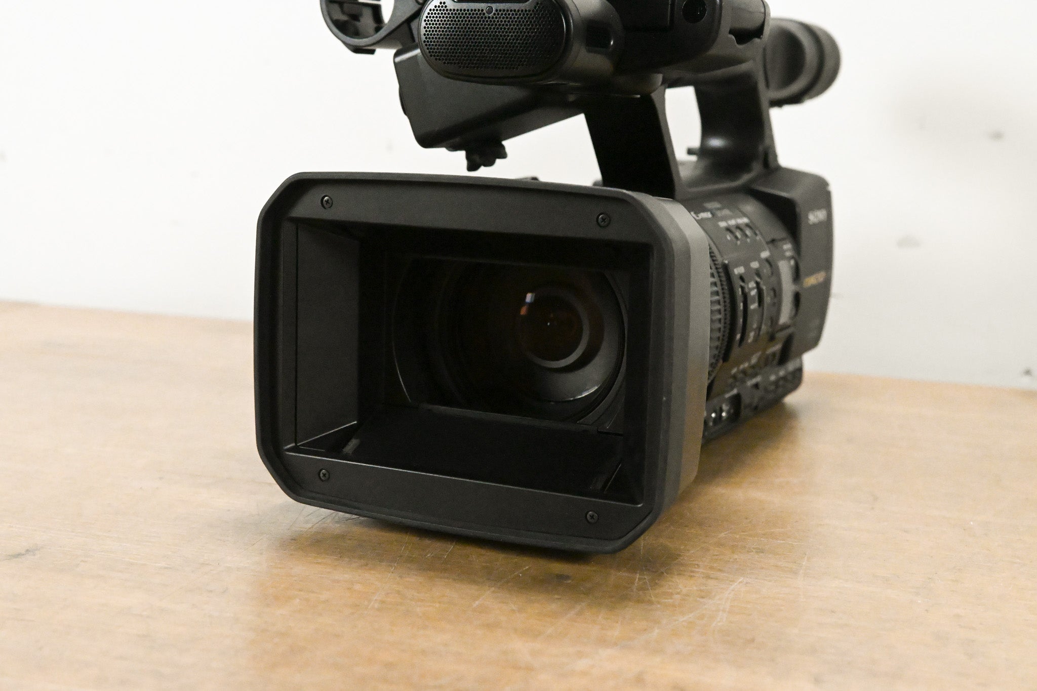 Sony HXR-NX5U NXCAM Professional Camcorder