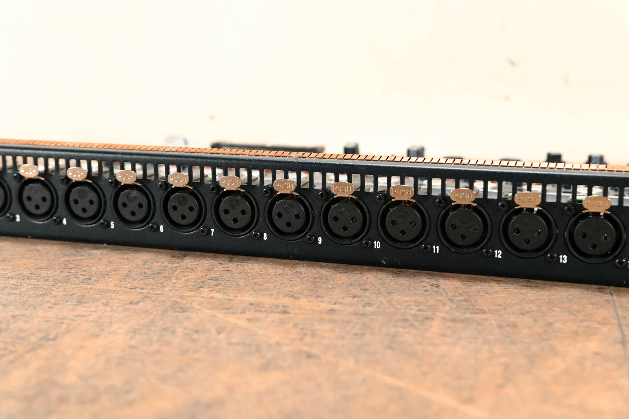 AVID AI16 Analog Input Card for VENUE Mix Rack Systems