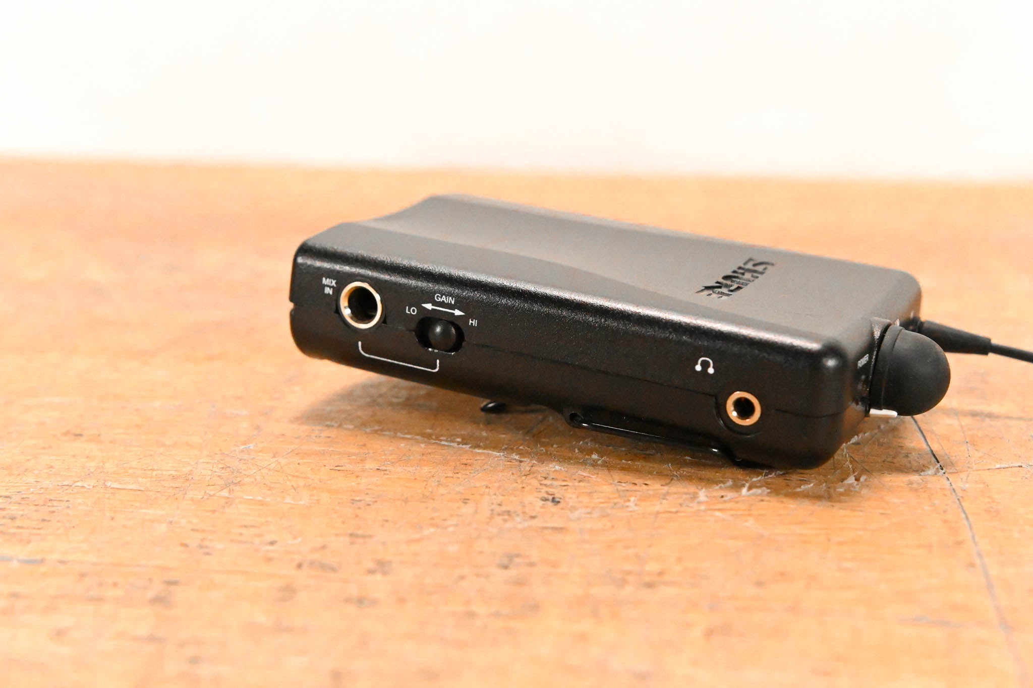 Shure P2R-H2 Wireless Bodypack Receiver - H2 Band: 518-554 MHz
