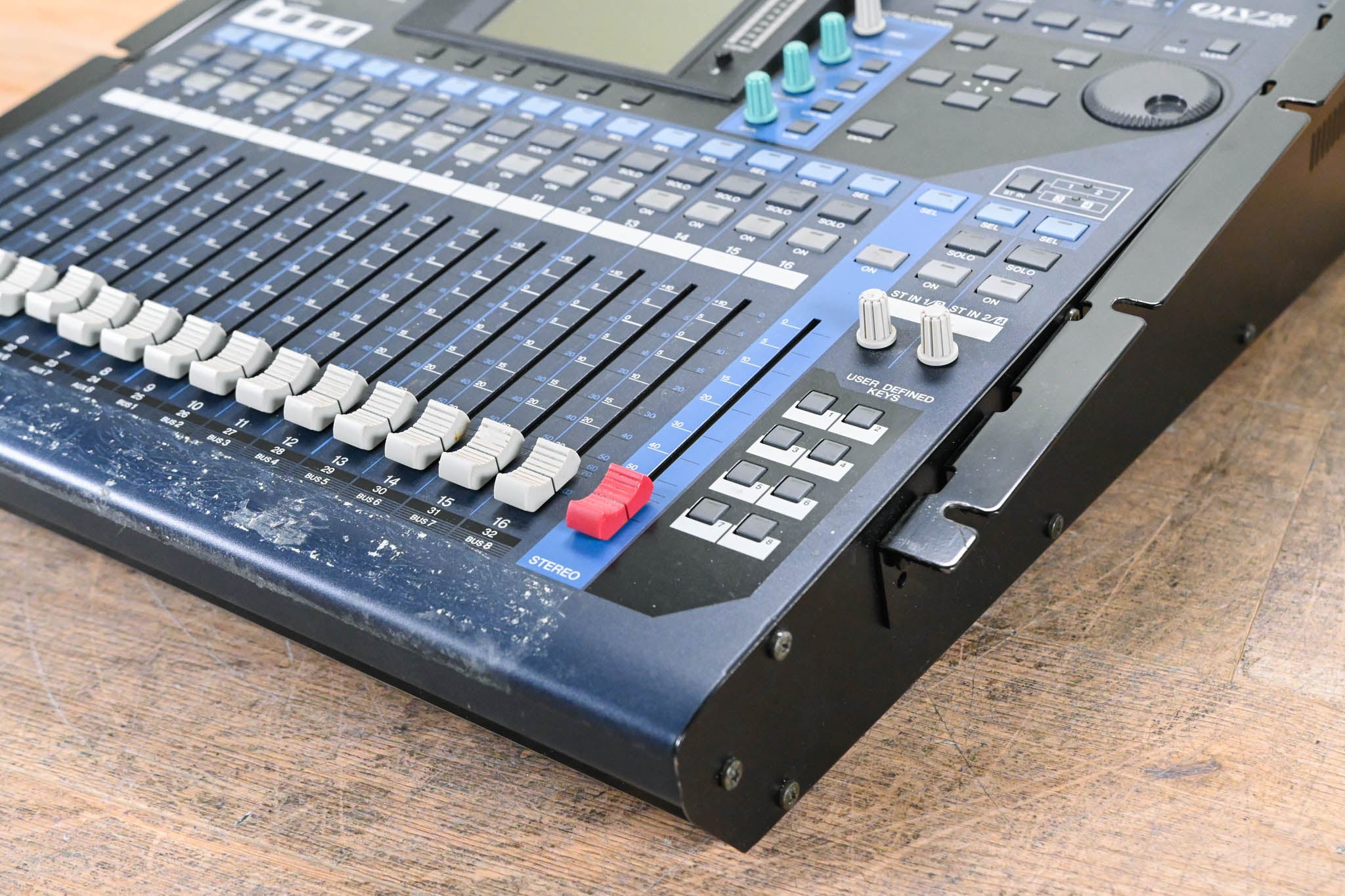 Yamaha 01V96 24-Bit/96k Digital Recording Mixer