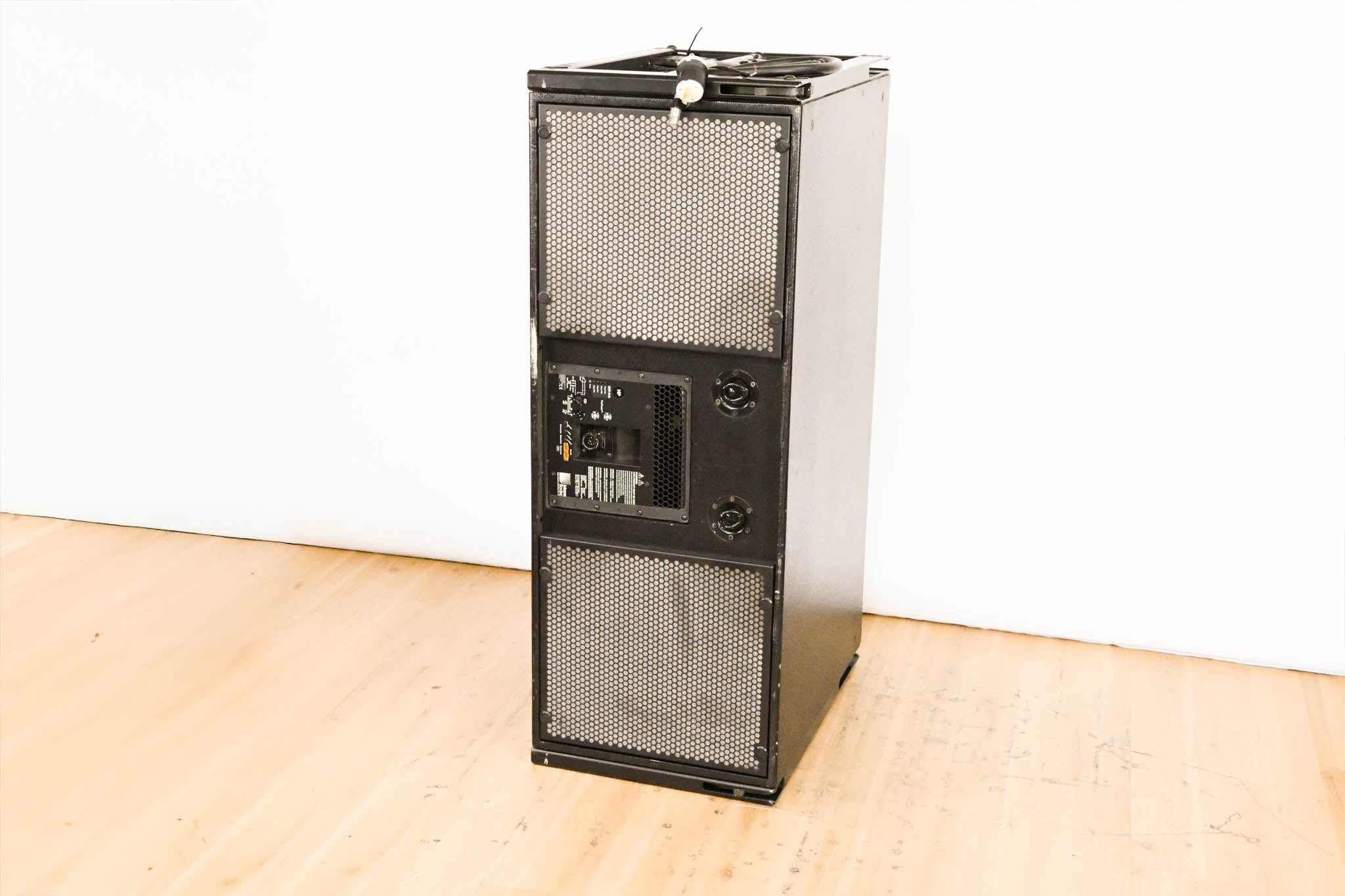 Meyer Sound M3D-SUB Active Directional Cardioid Subwoofer