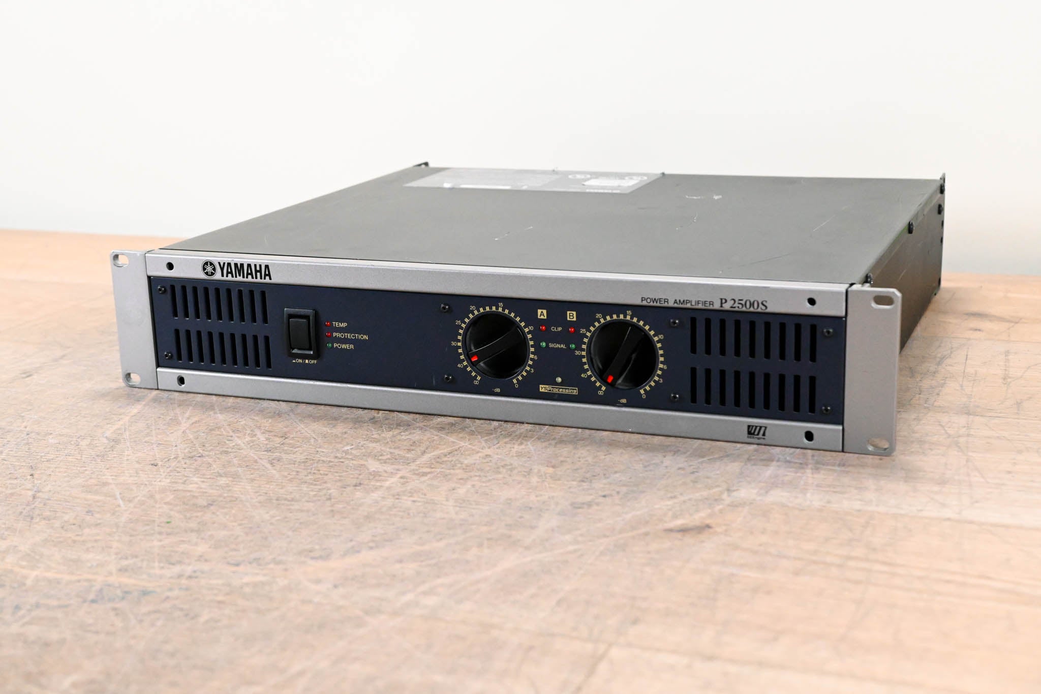 Yamaha P2500S 2-Channel Power Amplifier