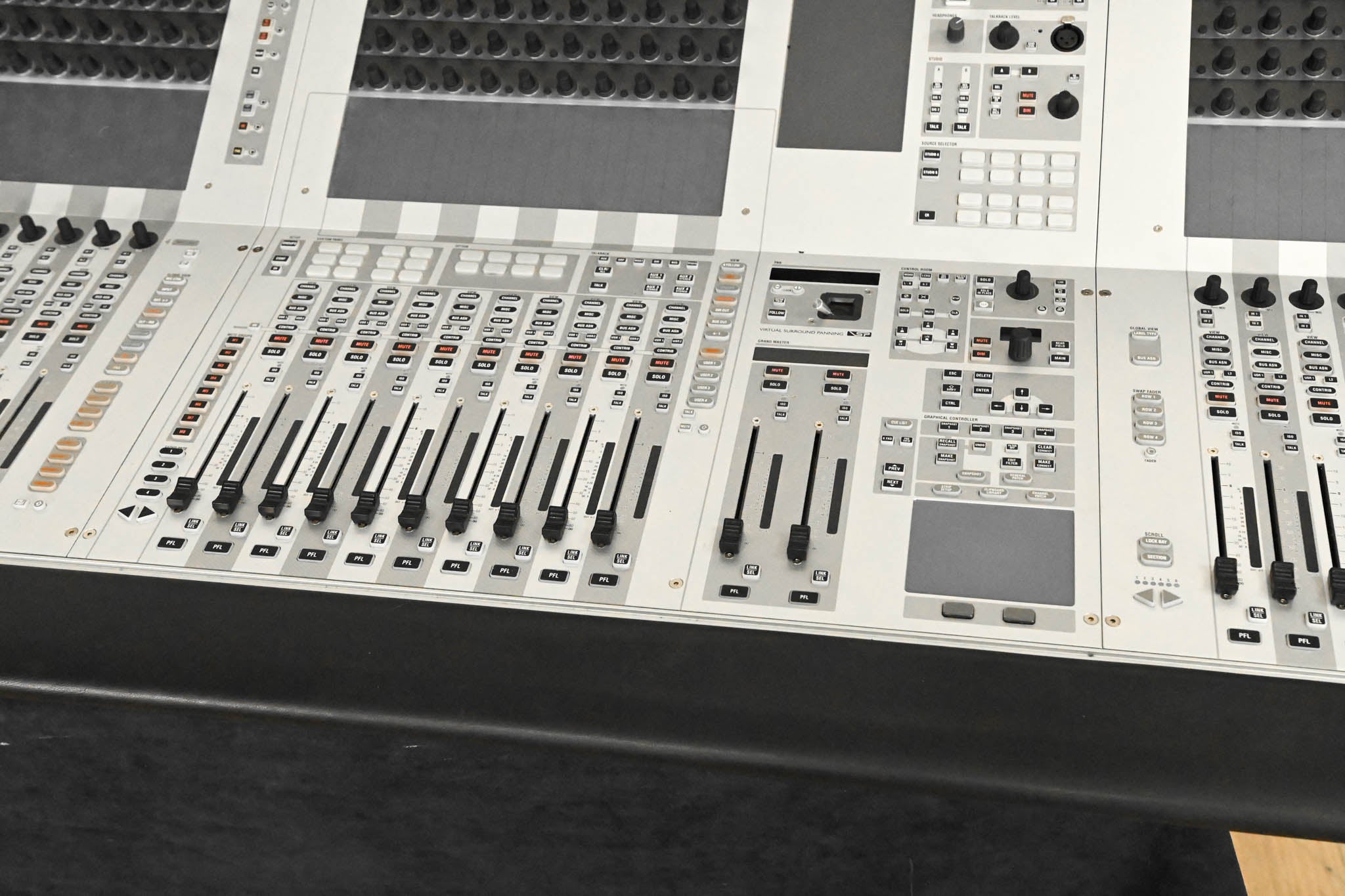 Studer Vista 5 M3 Digital Mixing Console