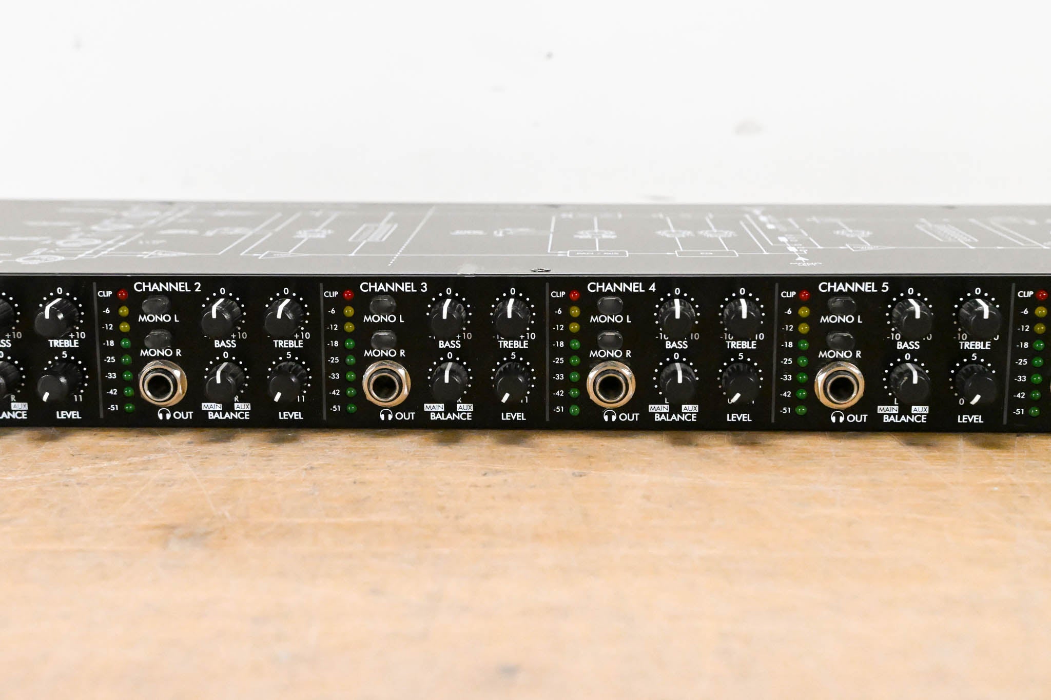 ART HeadAmp6Pro 6-Channel Headphone Amplifier