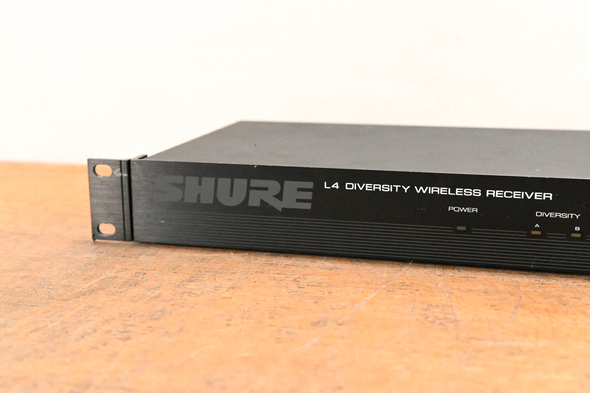 Shure L4 Diversity Wireless Receiver - 171.845 MHz (NO POWER SUPPLY)