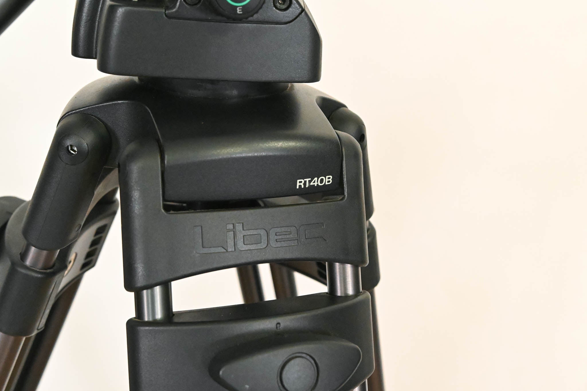 Libec RH45 Fluid Head with RT40B Tripod Legs and BR-4B Spreader