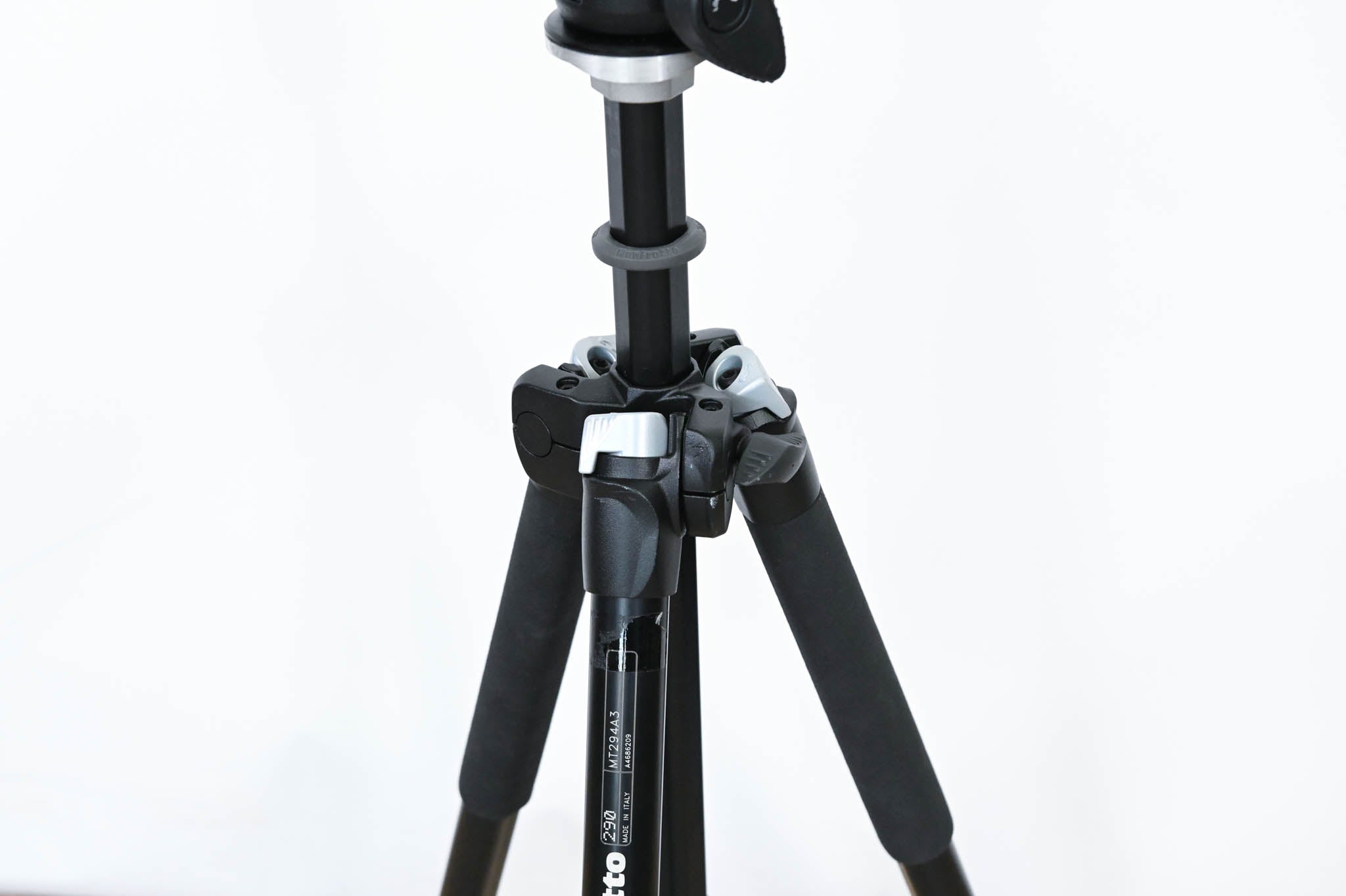 Manfrotto 496RC2 Tripod Head with 290 3-Stage Aluminum Tripod