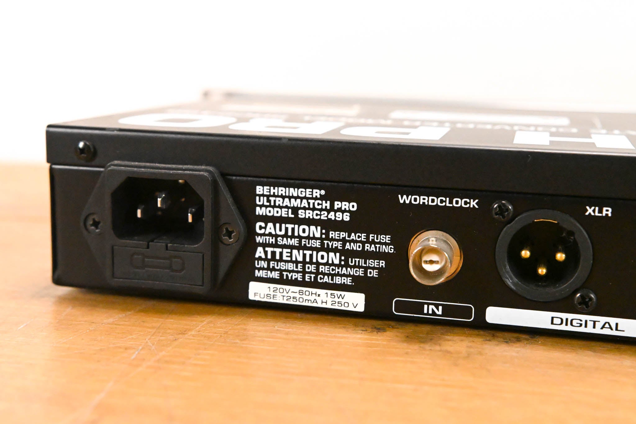 Behringer ULTRAMATCH PRO SRC2496 Sample Rate Converter