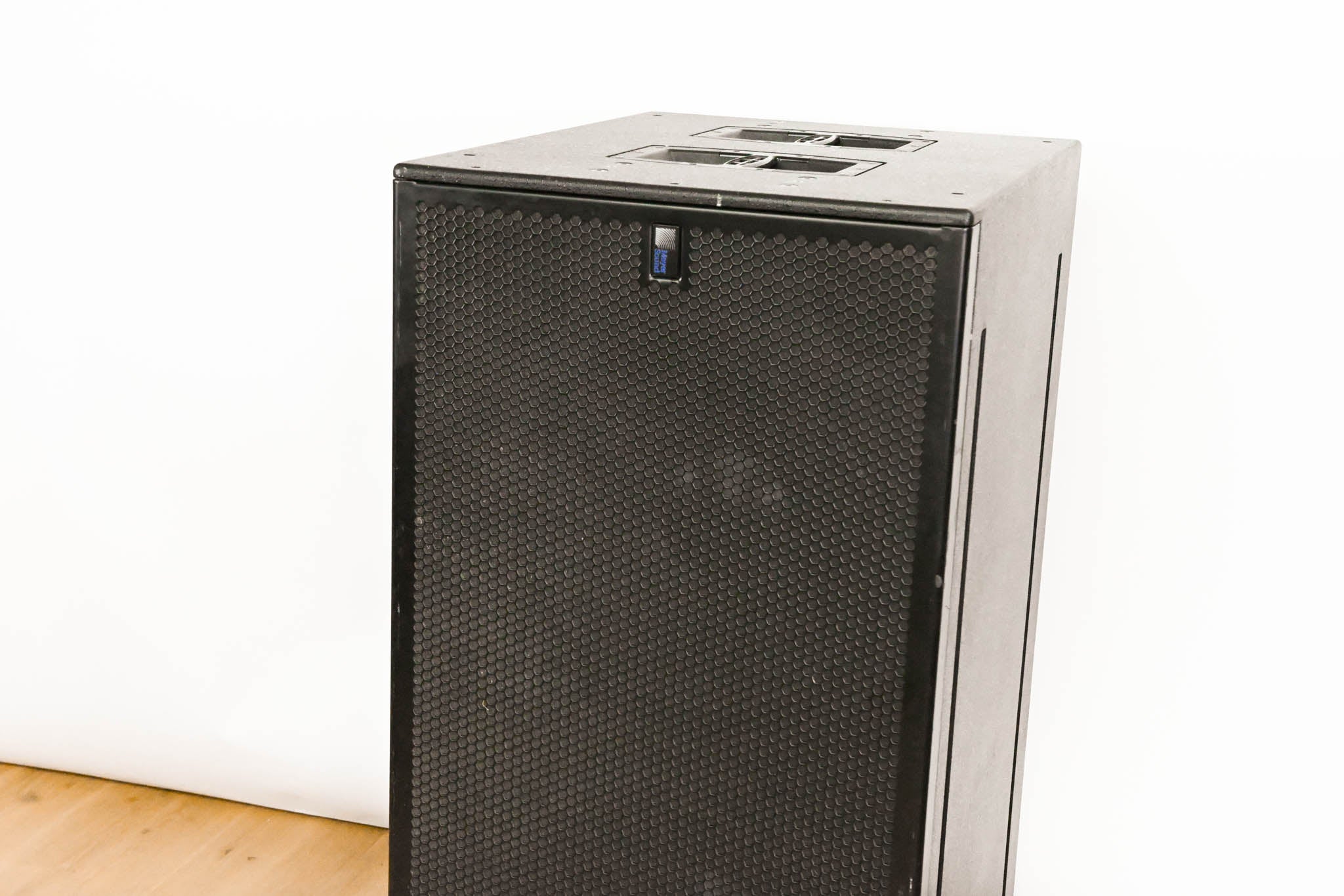 Meyer Sound 700-HP UltraHigh-Power Dual 18" Powered Subwoofer