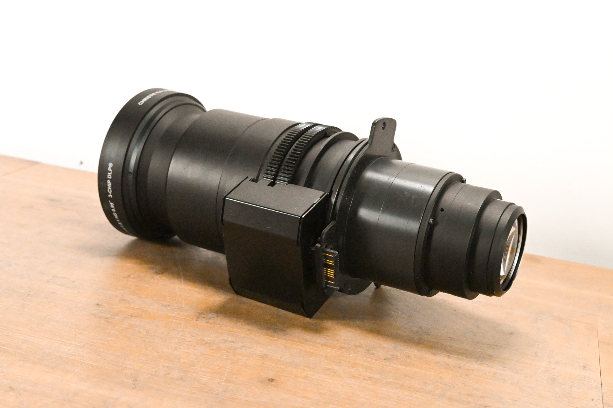 Christie ILS LENS 1.5-2.0:1 SX+ / 1.4-1.8:1 HD 0.95" 3-Chip DLP Lens