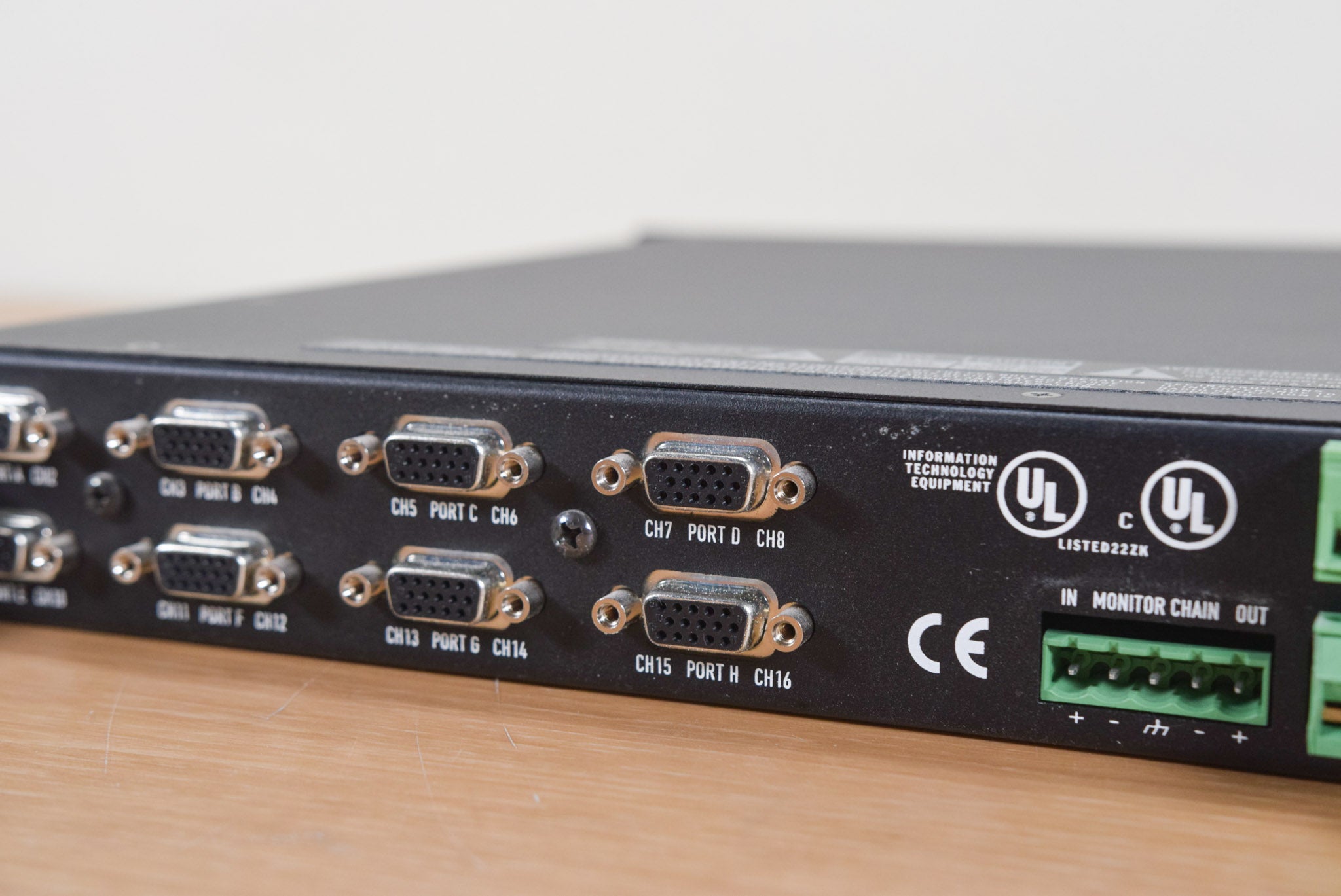 QSC Basis 904zz Amplifier/Loudspeaker Control Processor