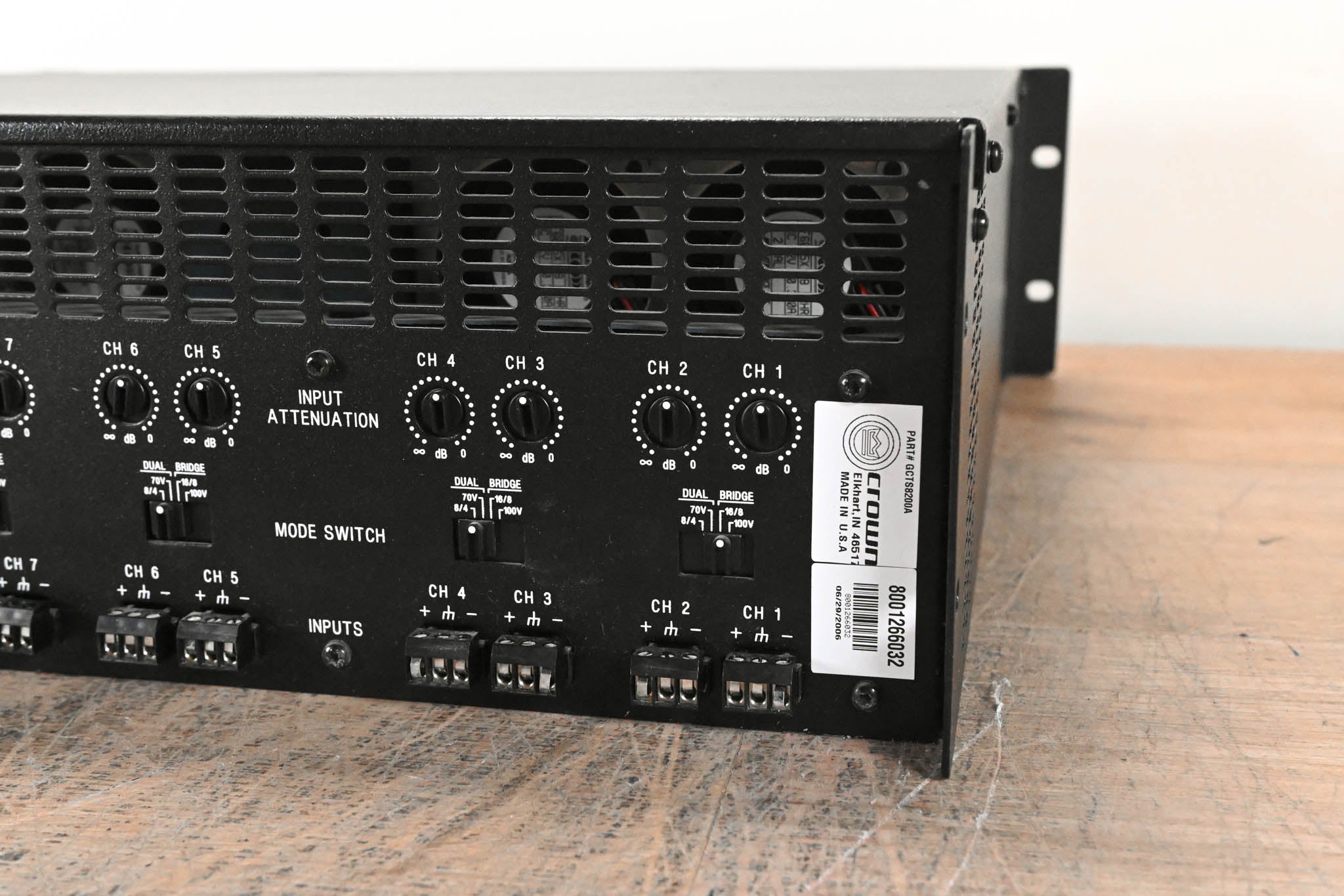 Crown CTs 8200 Eight-channel, 200W Power Amplifier